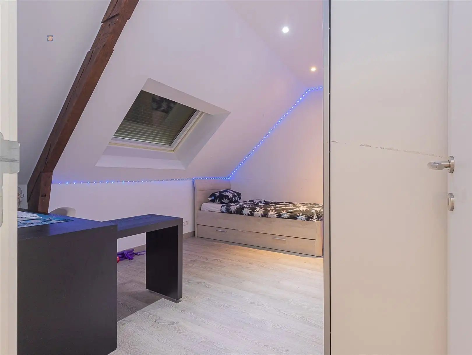 Gerenoveerde woning met 4 slaapkamers in Willebroek foto 20