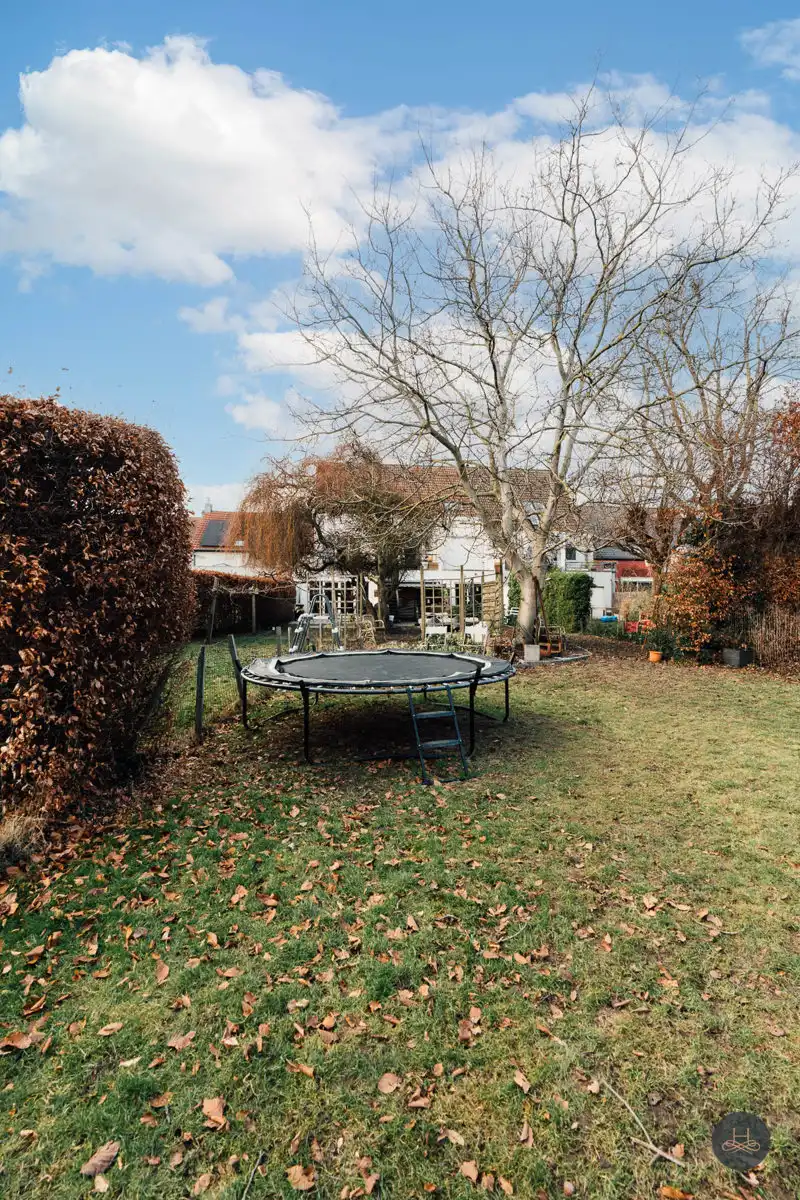 Uniek, instapklaar appartement met grote tuin op toplocatie foto 22