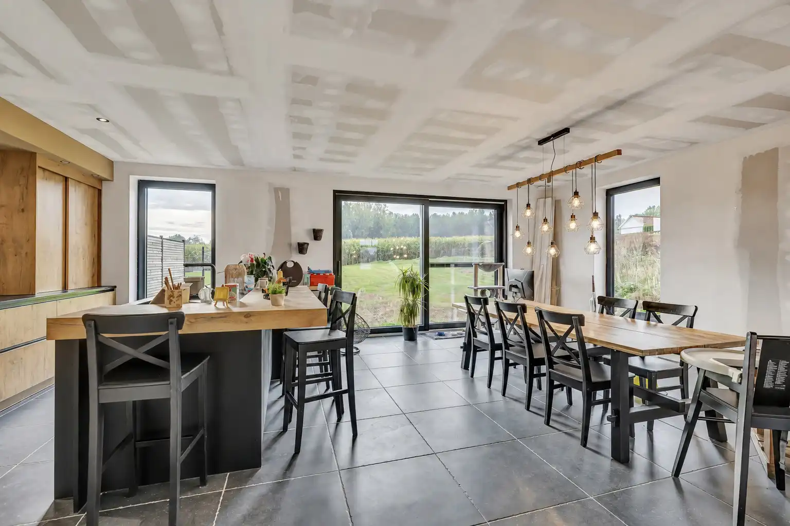 Prachtige nieuwbouwwoning met 3 slpks en tuin op toplocatie foto 4