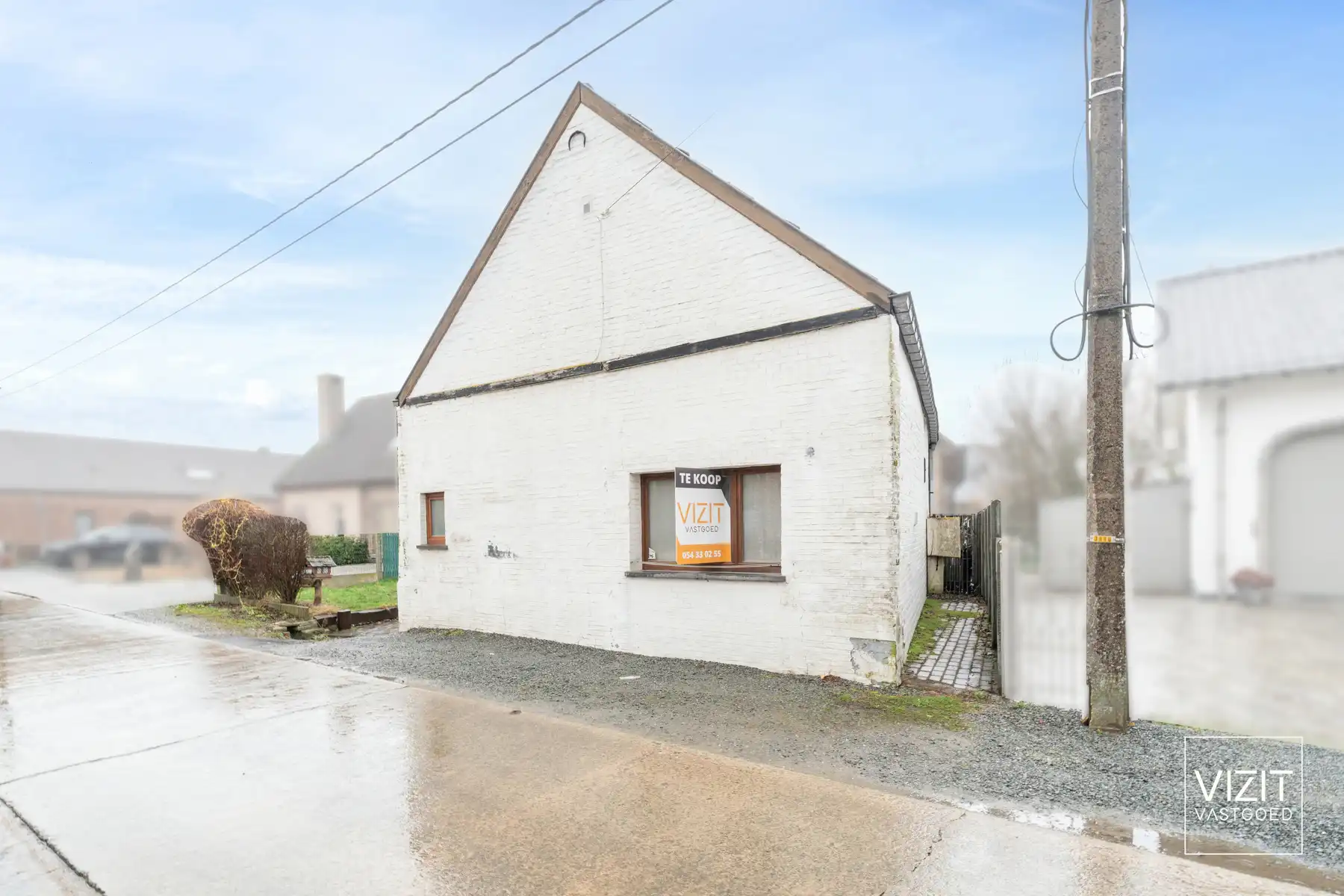 Rustig gelegen halfopen woning met tuin in Meerbeke foto 3