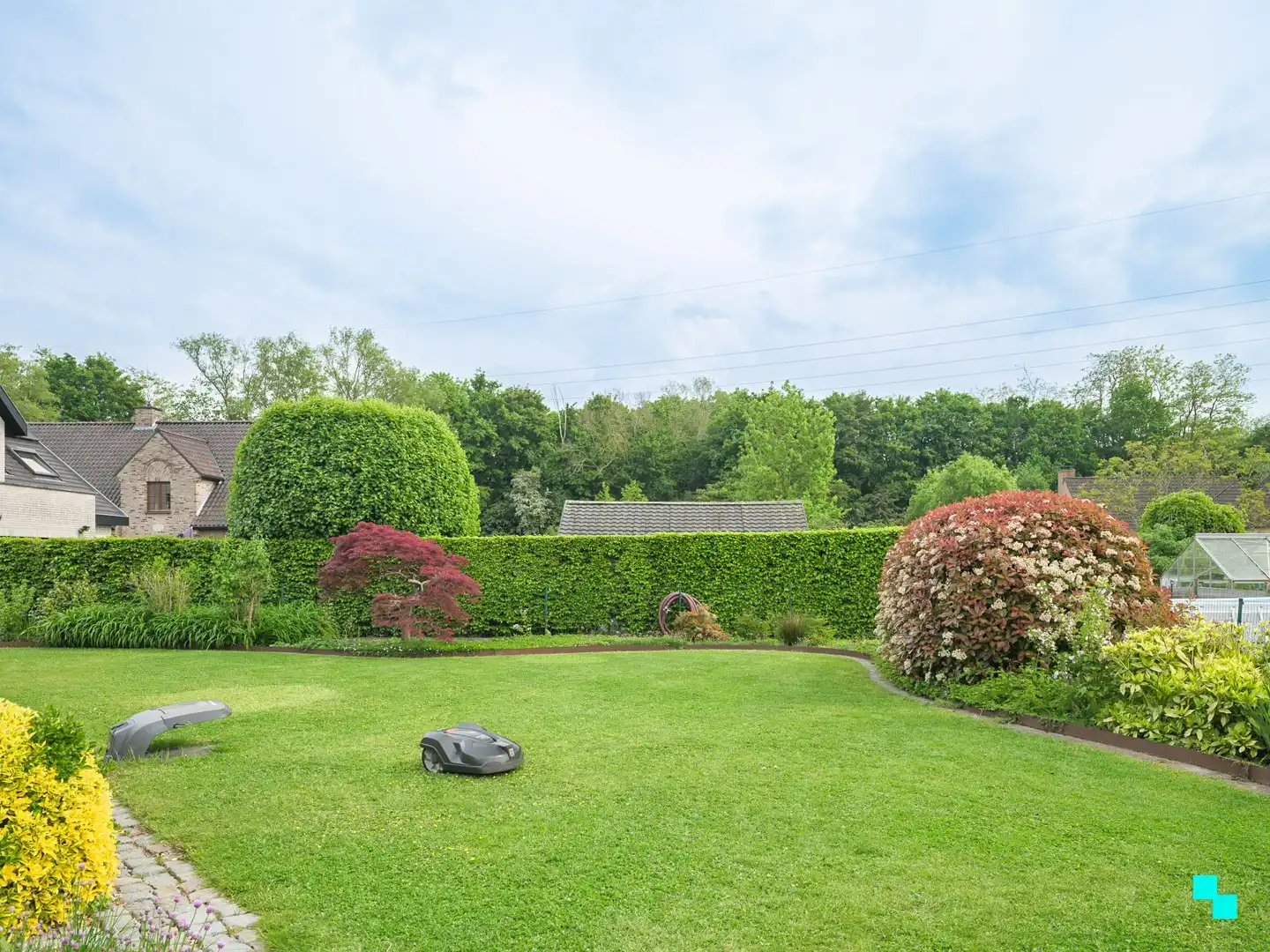 Uitzonderlijk ruime villa in rustige woonwijk foto 21