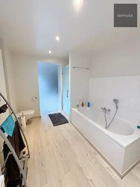 Ruime rijwoning foto 11