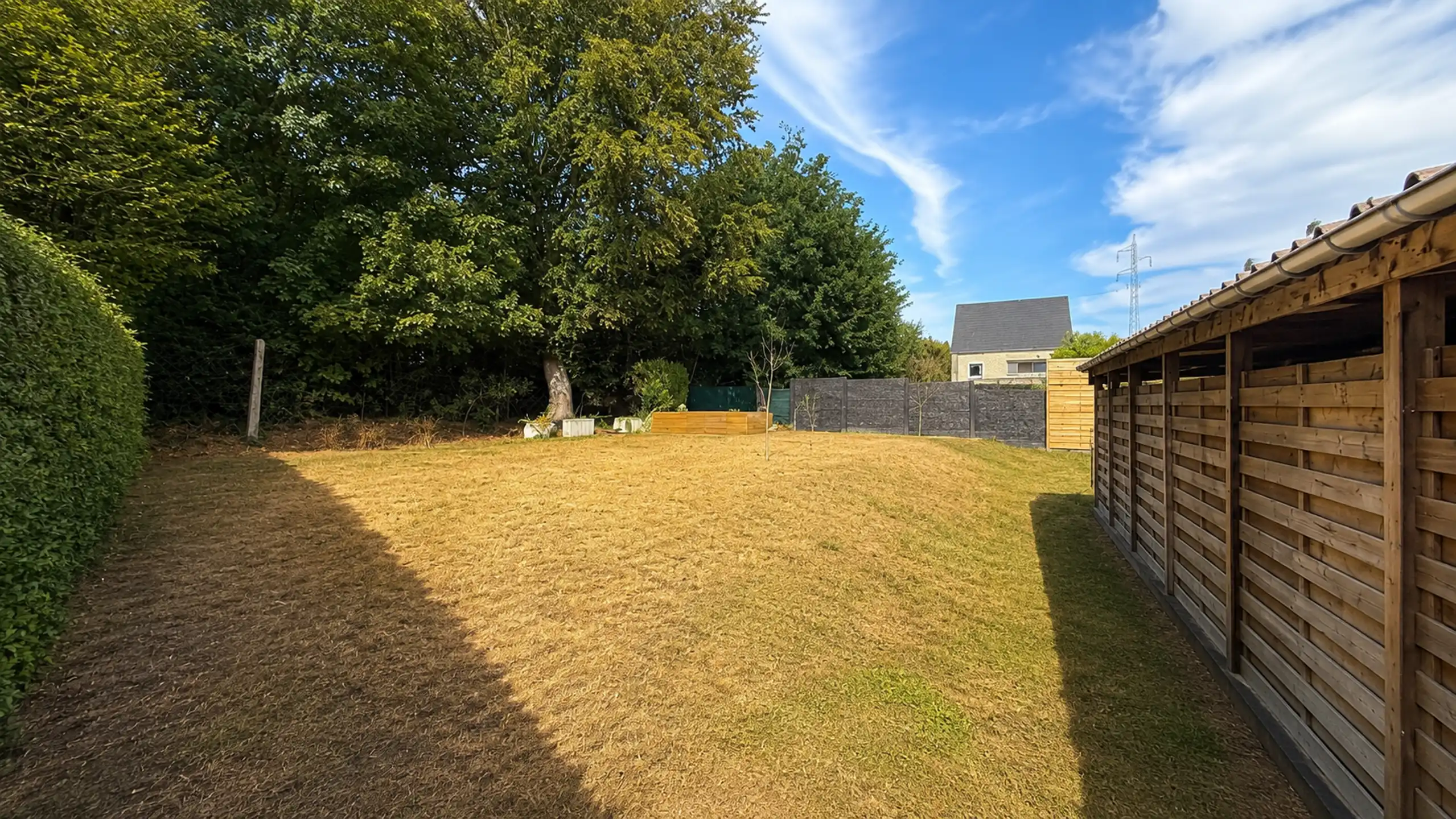Ruime woning van 235m² met 4slpks, kelder en EPC B!  foto 59