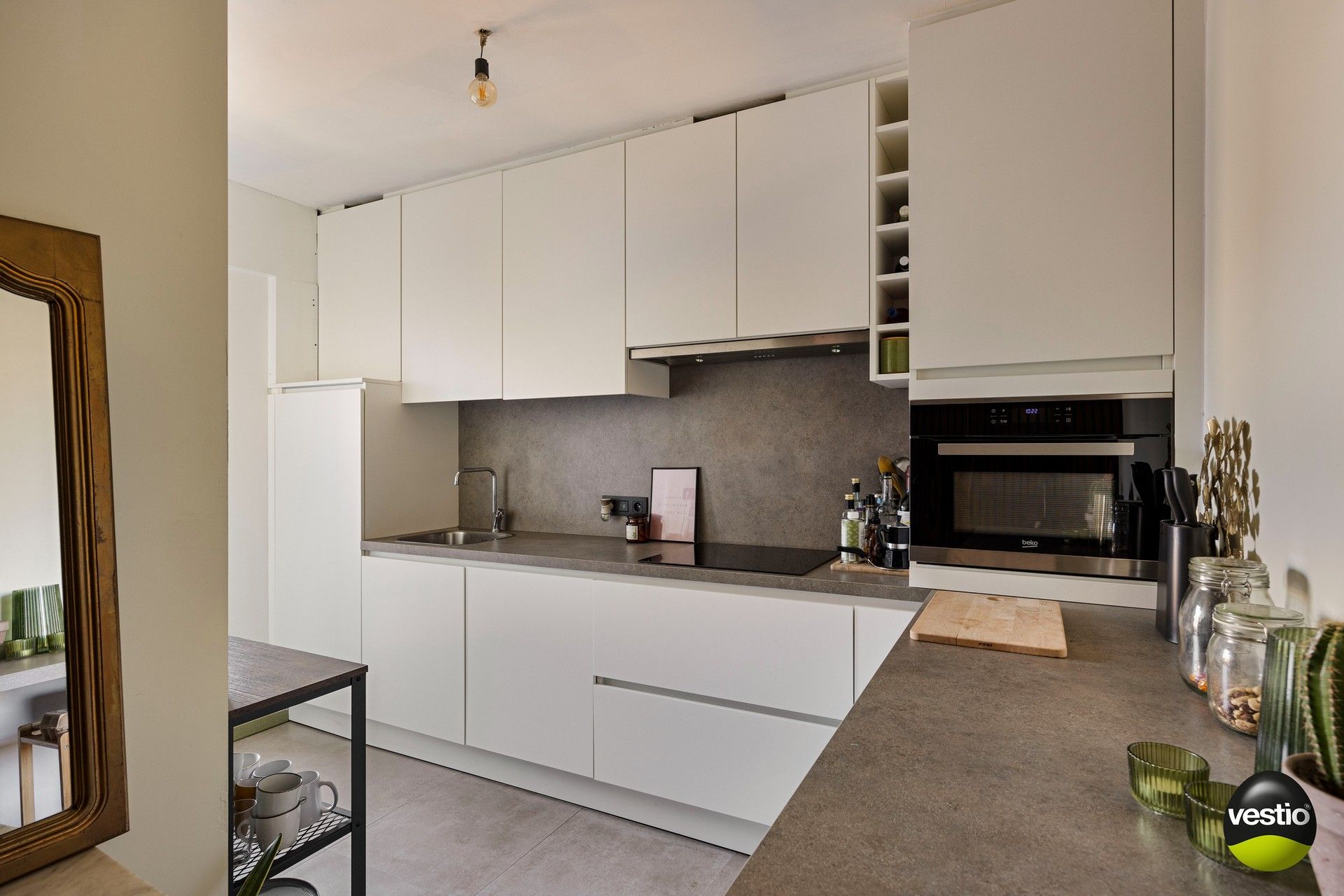 GERENOVEERD APPARTEMENT MET 2 SLAAPKAMERS EN TERRASSEN TE KOOP IN HET CENTRUM VAN GENK foto 4