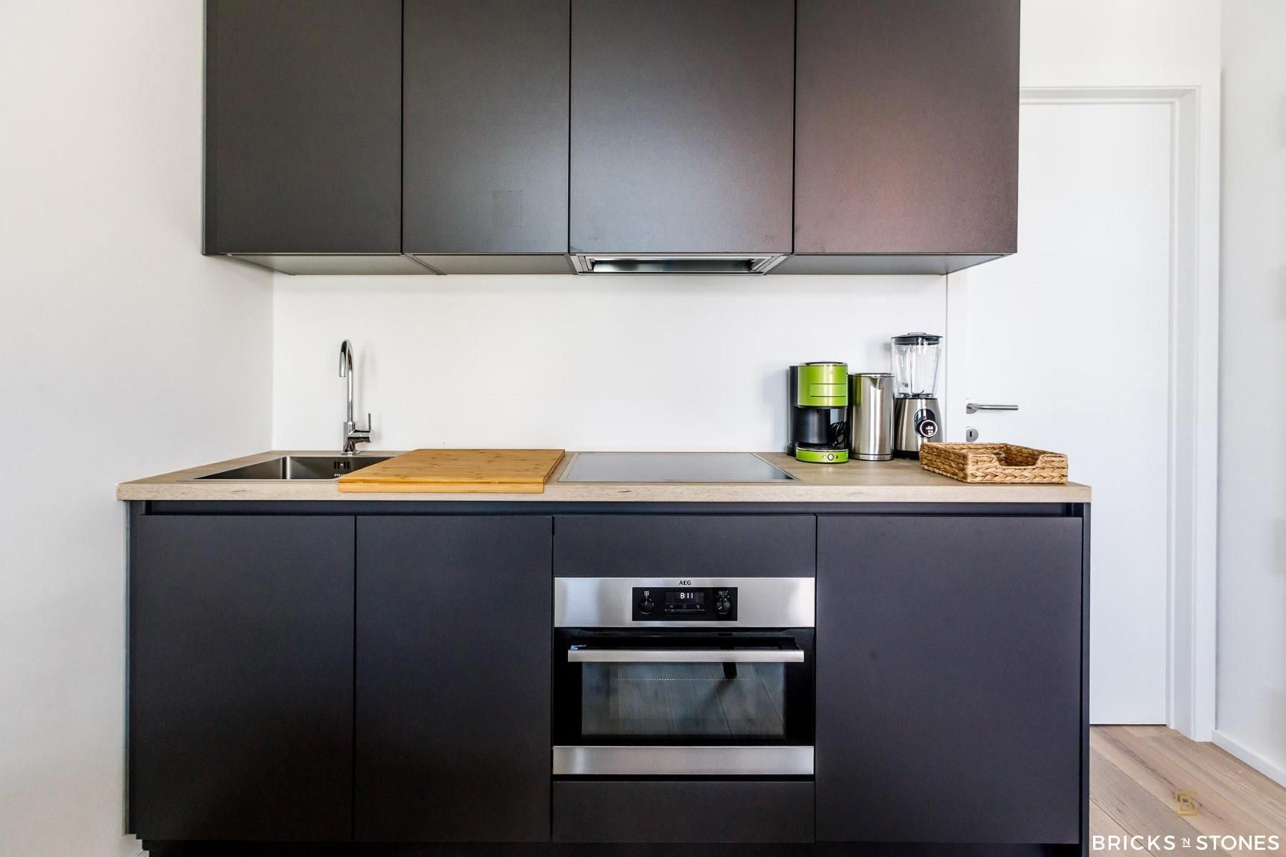 Gezellig bemeubeld appartement in gerenoveerd gebouw foto 3
