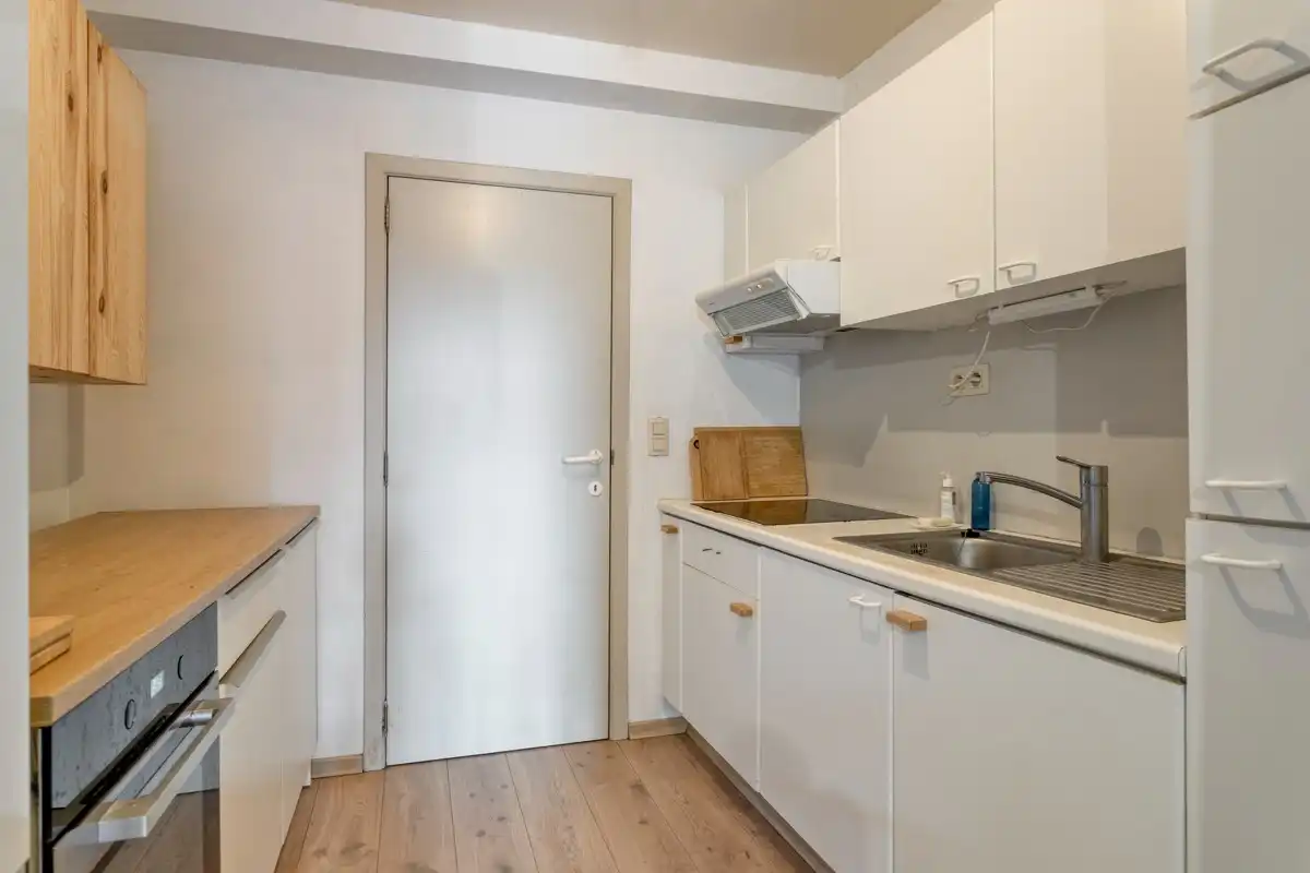 Handelspand/woning nabij de Markt van Oudenaarde foto 11