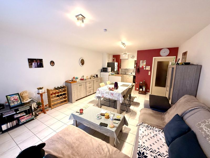 Gelijkvloers appartement met 2 slaapkamers, garage en kelder op centrale ligging foto 6