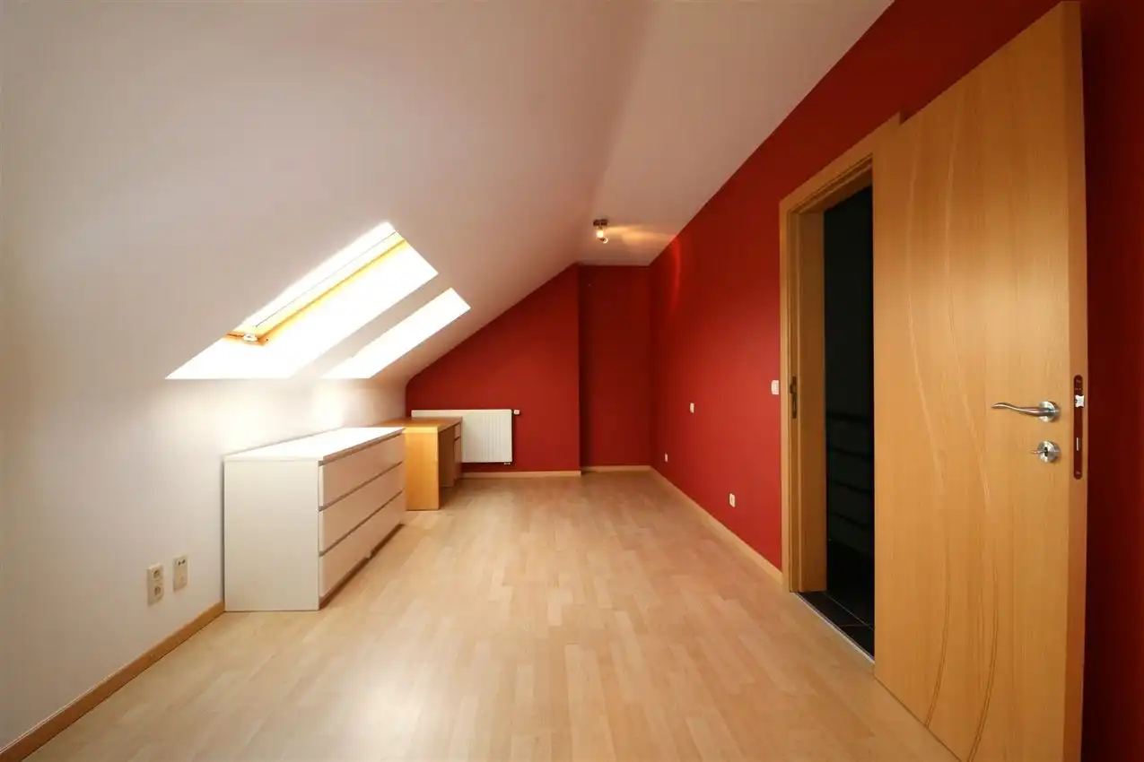 Duplex met groot terras, twee slpk en afgesloten garage foto 19