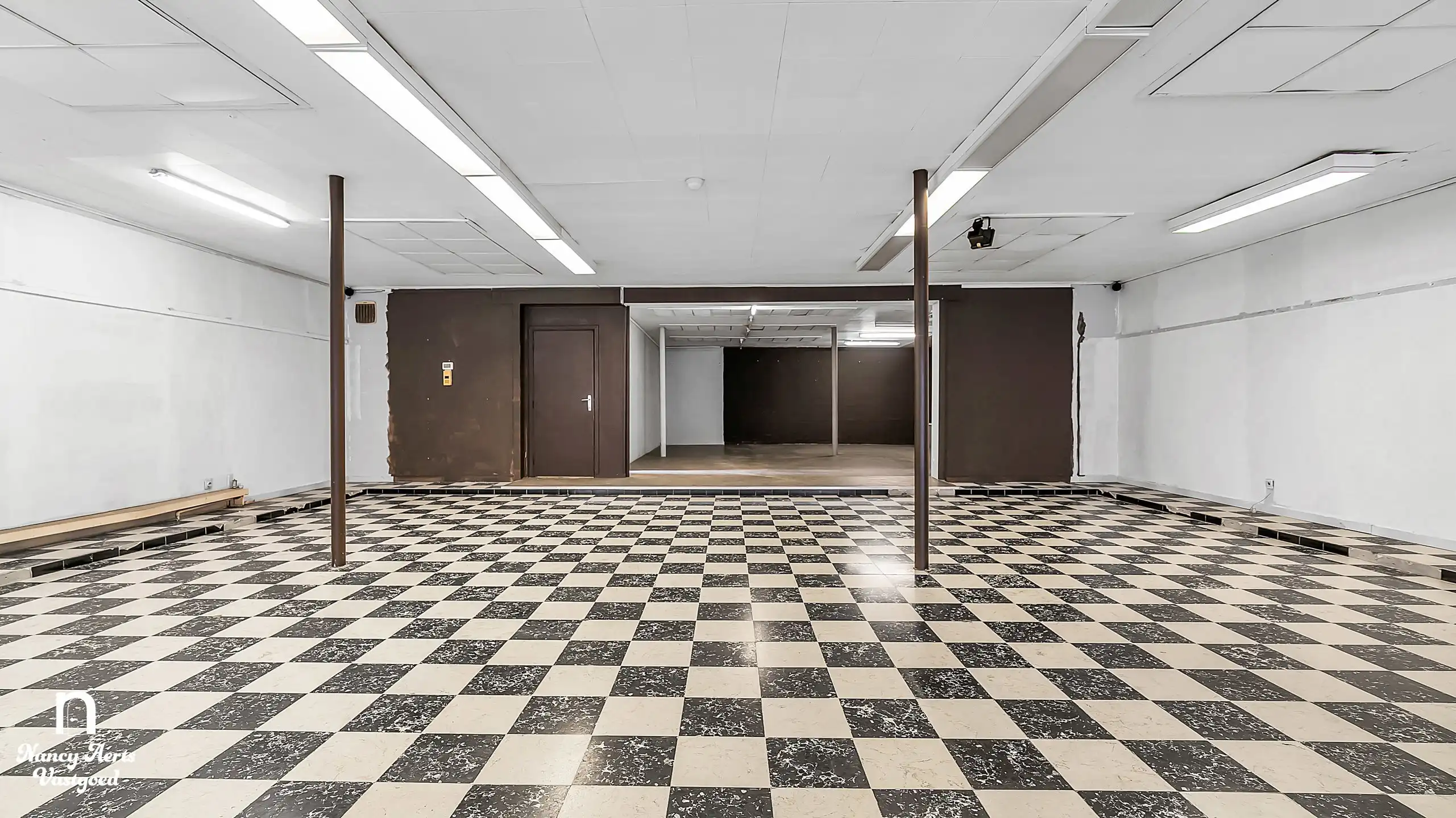 Handelspand van 395 m² in het centrum van Beringen foto 9