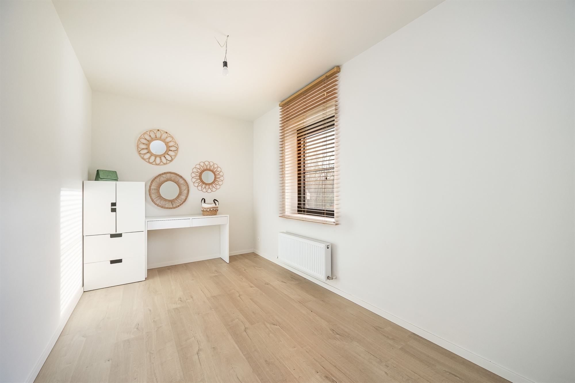 Instapklare woning met 3 slaapkamers en ruime tuin foto 20