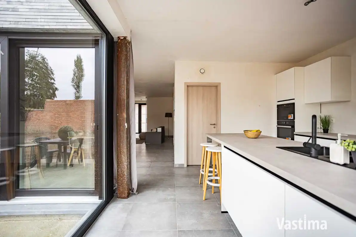 Nieuwbouw gesloten woning met 3 slaapkamers, garage en tuin foto 21