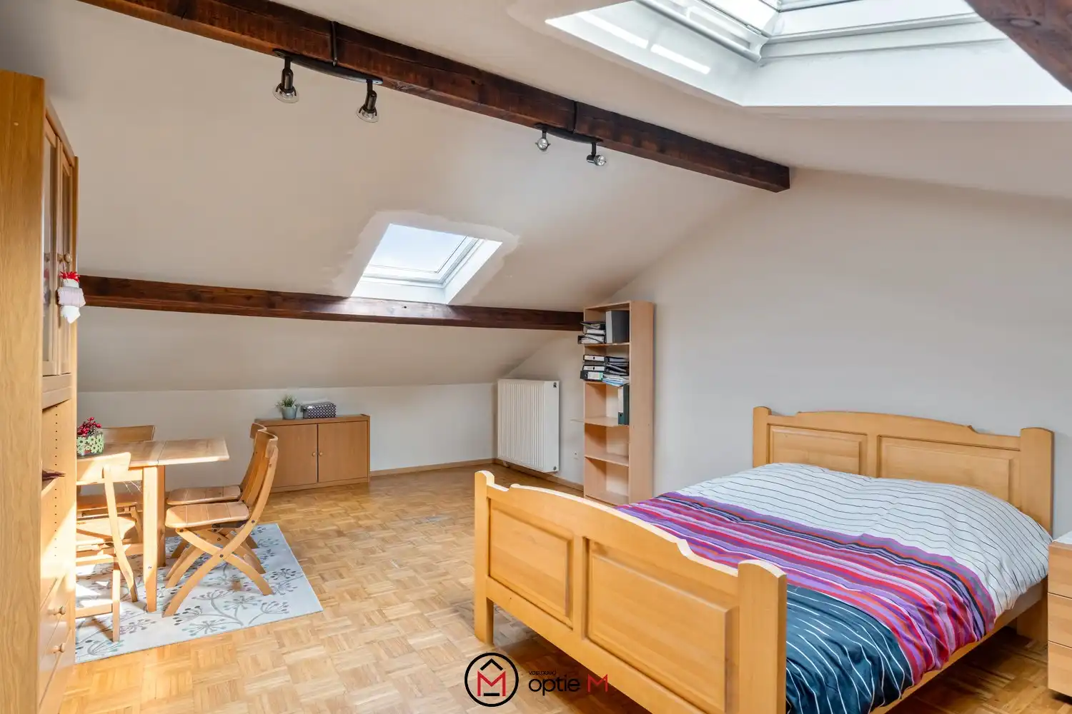 Rustig gelegen gezinswoning met 5 slaapkamers en garage foto 18