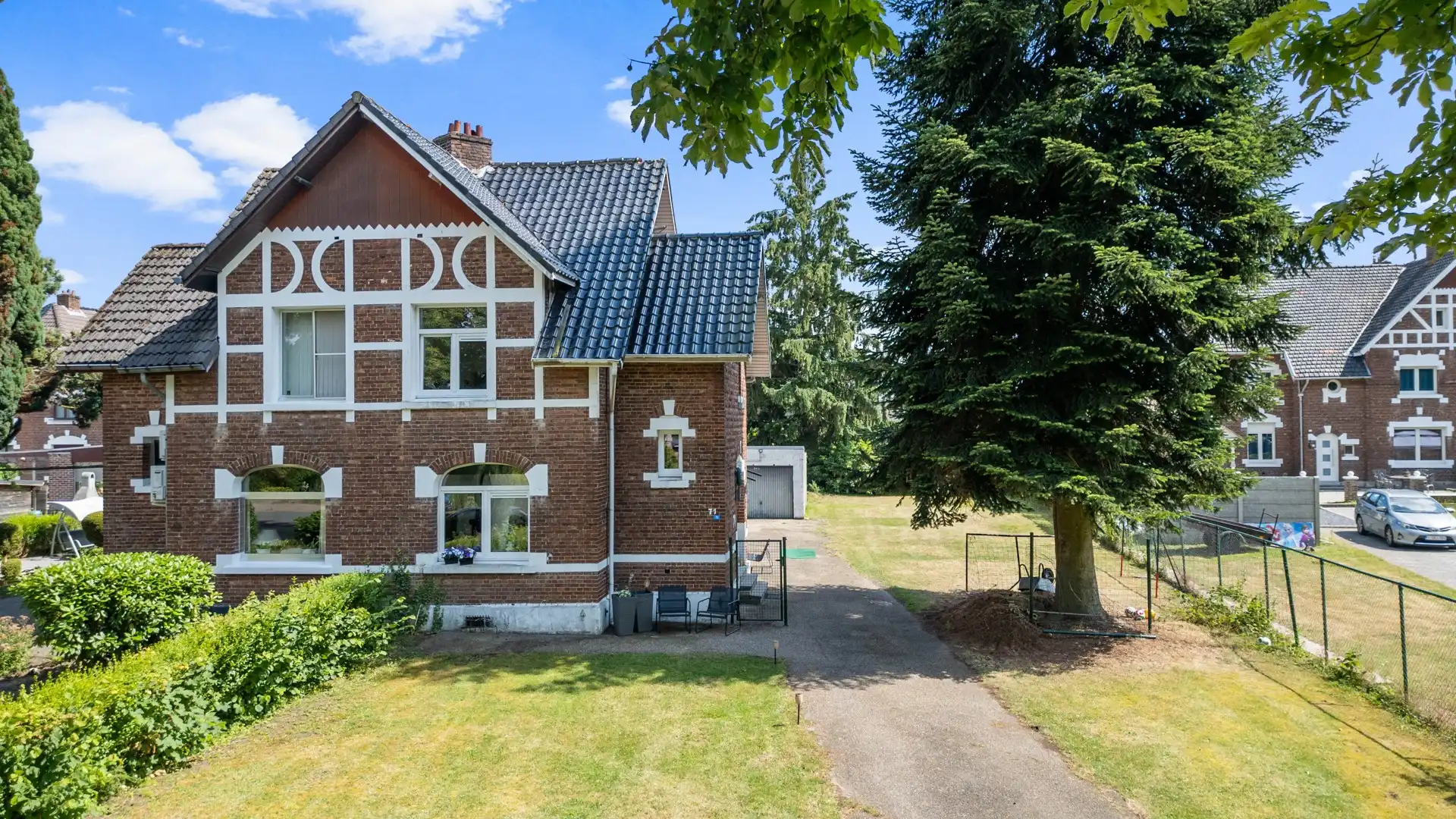 Karaktervolle woning op een ruim perceel van 8a 50ca in Maasmechelen foto 3