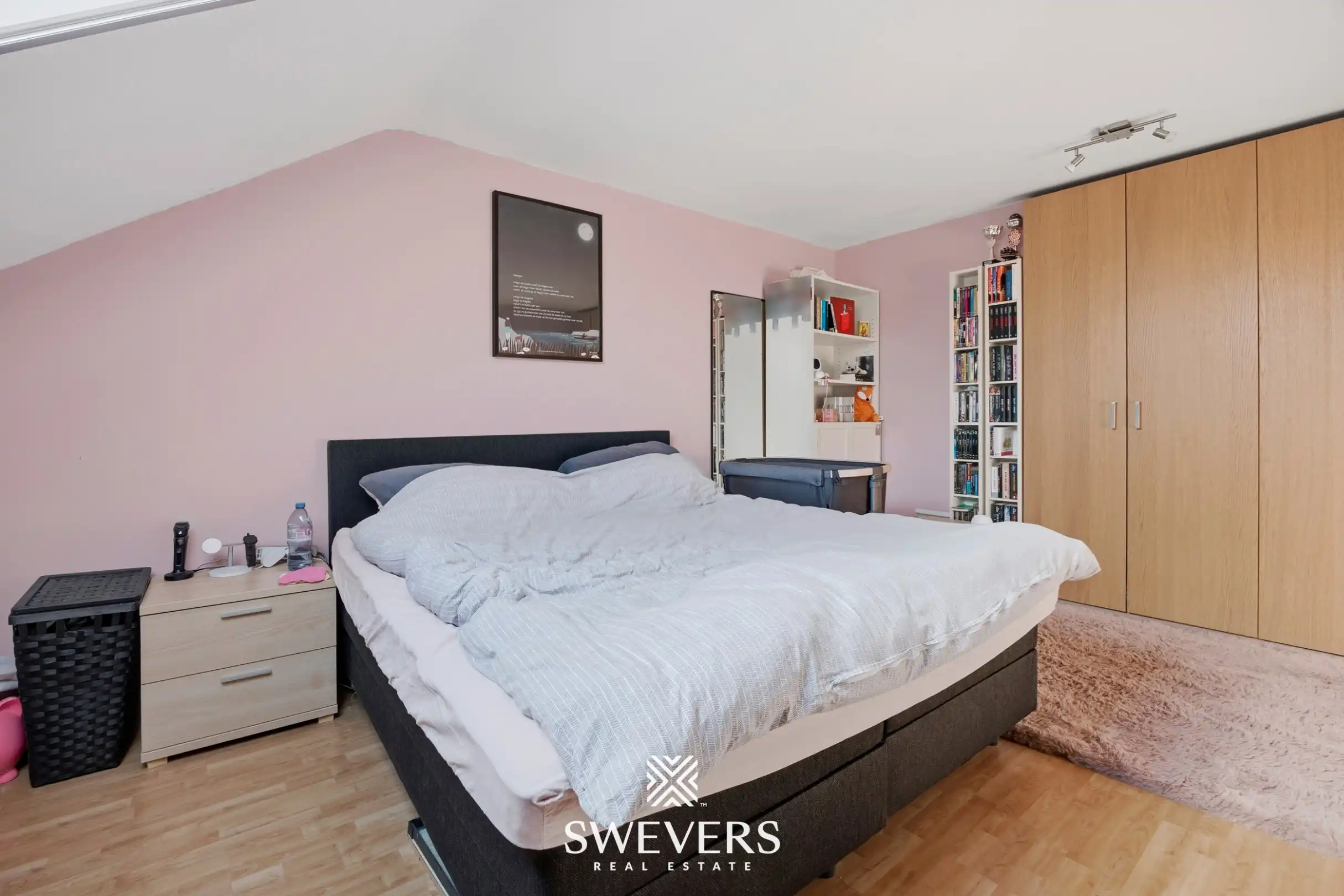 Instapklare duplex met zonnig terras en groen uitzicht in Genk foto 11