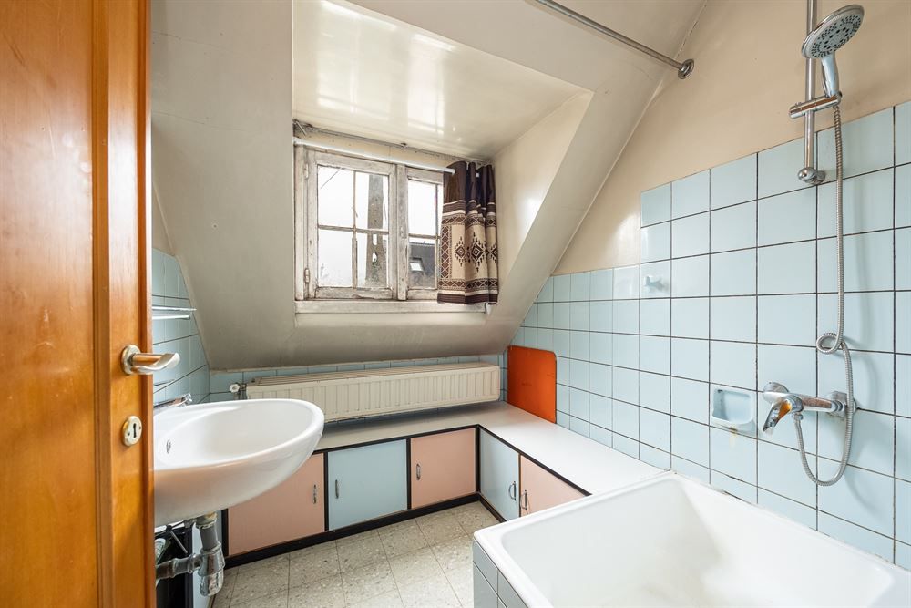 Te renoveren woning foto 19