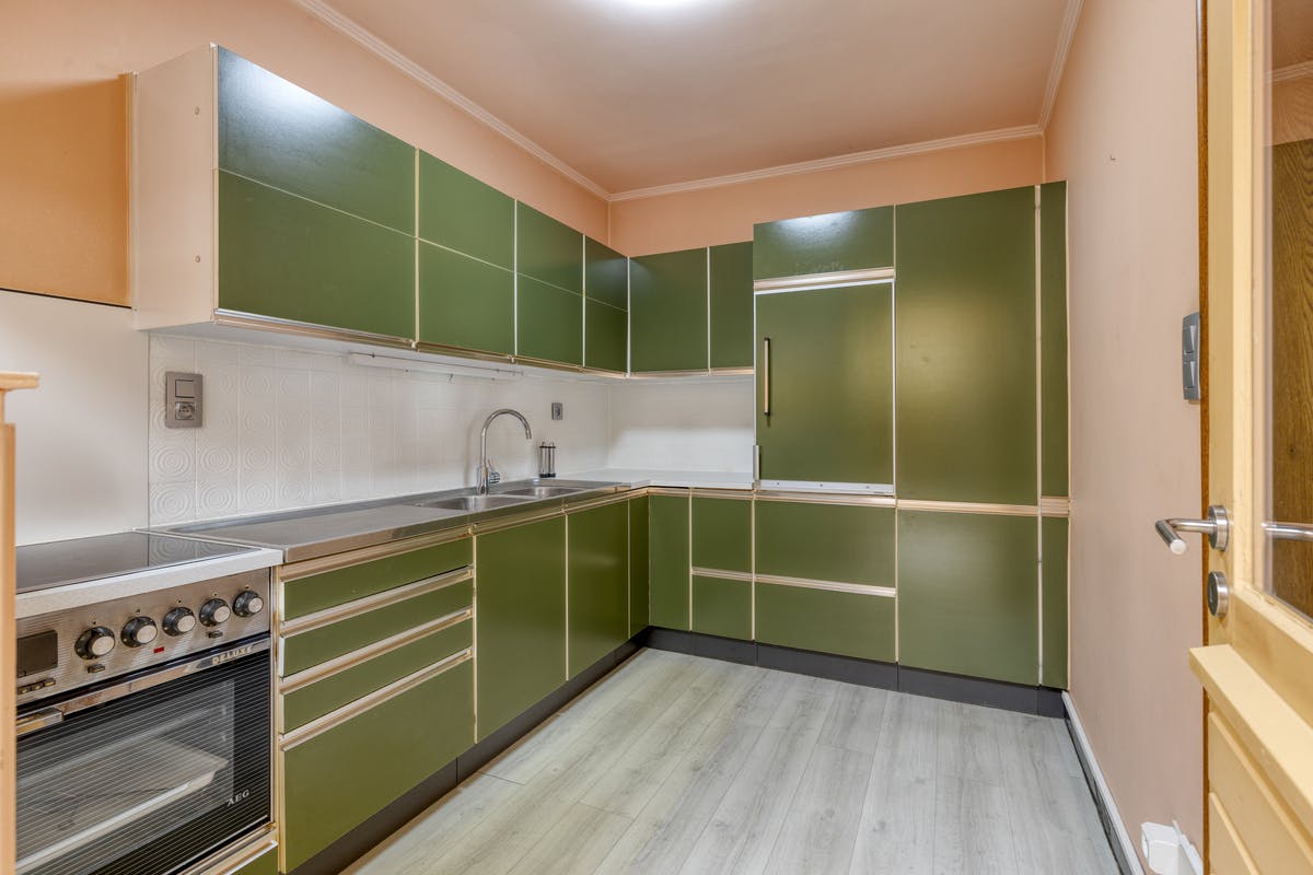 Verzorgde woning met 3 slaapkamers te koop in Harelbeke! foto 4