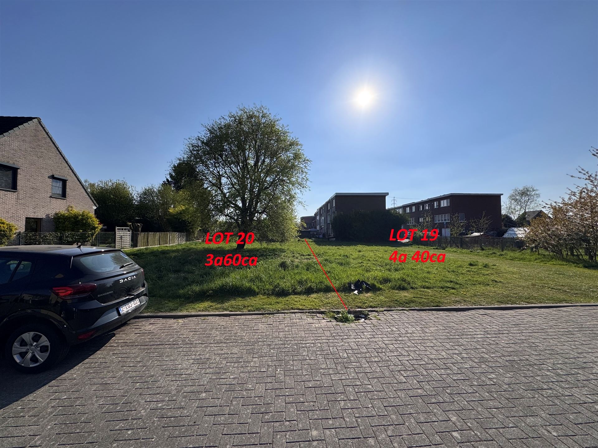 Grond foto {{pictureIndex}}