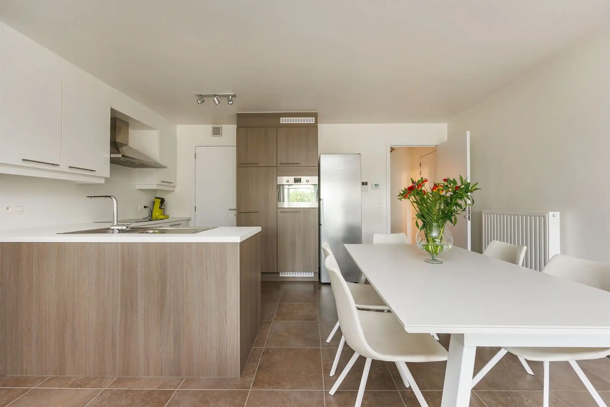 Energiezuinig appartement in centrum Burcht met terras foto 6