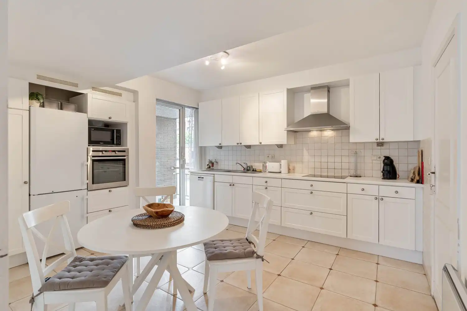 Ruim (141m²) 3-slaapkamerappartement met staanplaats, kelder én twee grote terrassen foto 7