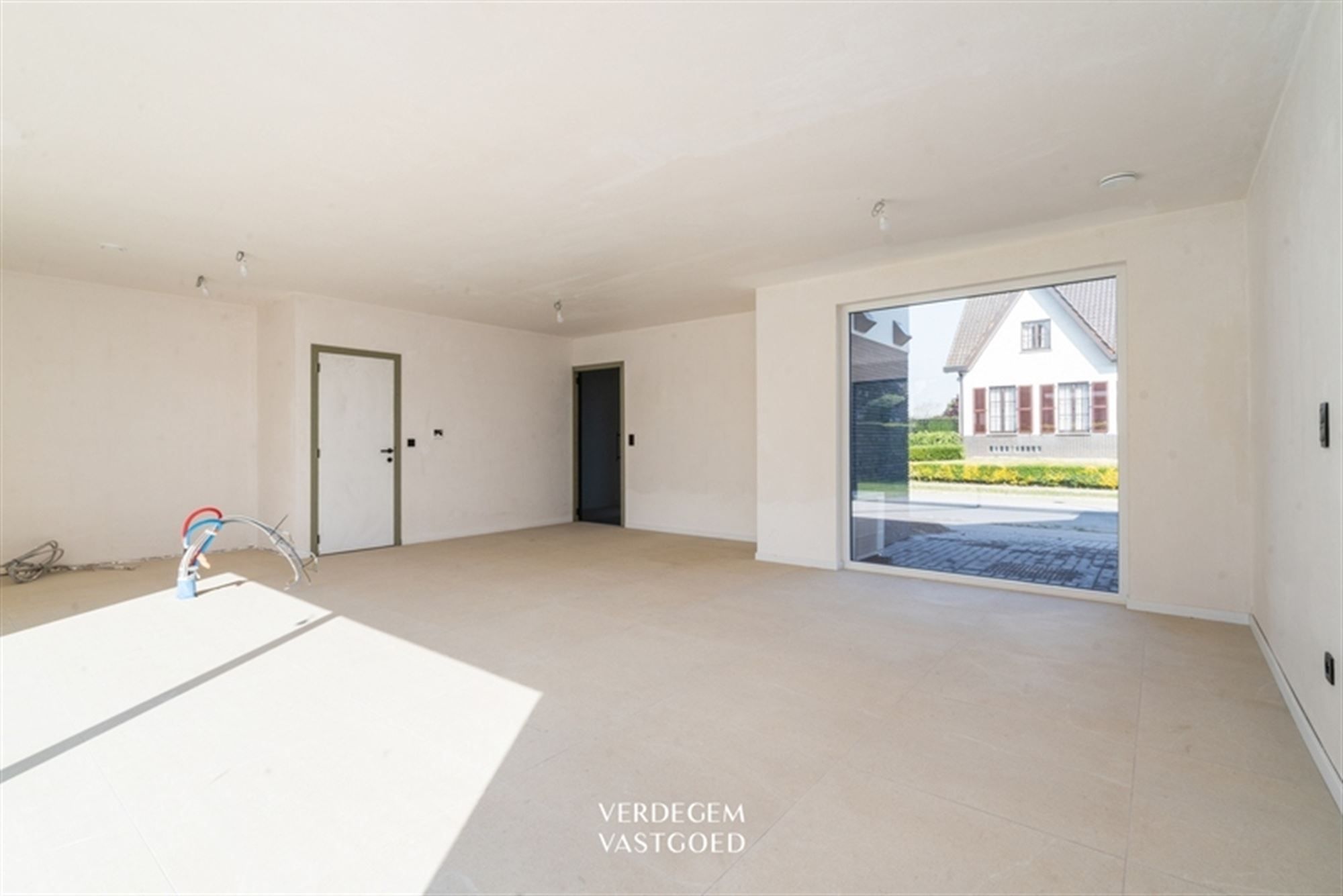 Prachtige nieuwbouwwoning met 4 slaapkamers en zuid tuin foto 5