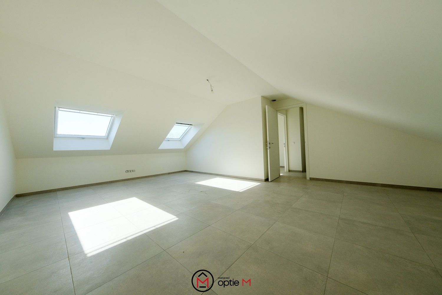 Ruim duplex appartement te huur in Bilzen foto 12