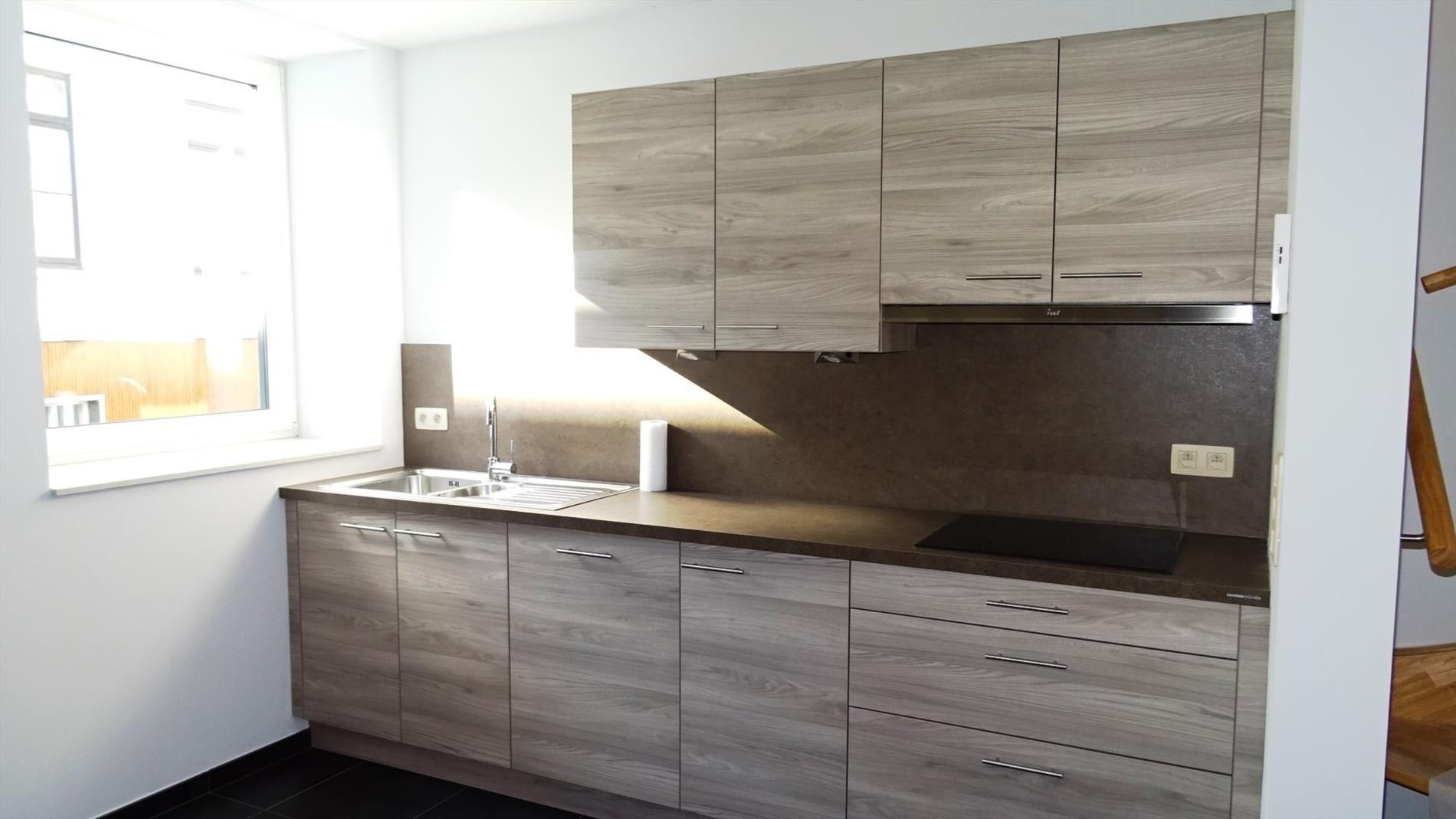 Moderne bel-etage woning zeer goed gelegen in centrum foto 2