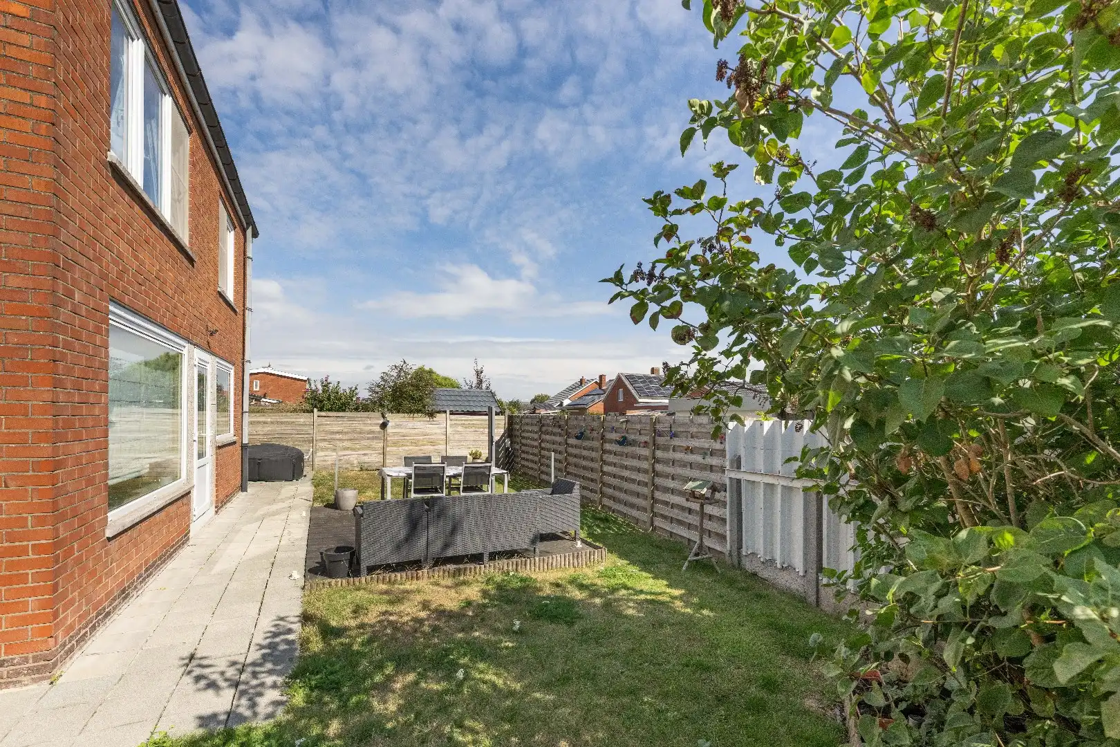 RUSTIG GELEGEN WONING MET POTENTIEEL TE IEPER  foto 15