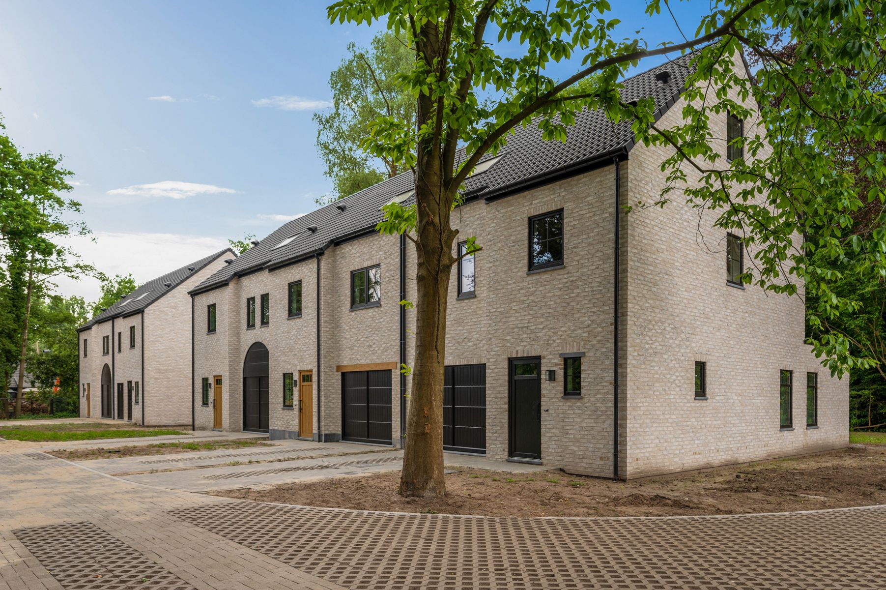 Zeer energiezuinige en instapklare nieuwbouwwoningen.  foto {{pictureIndex}}