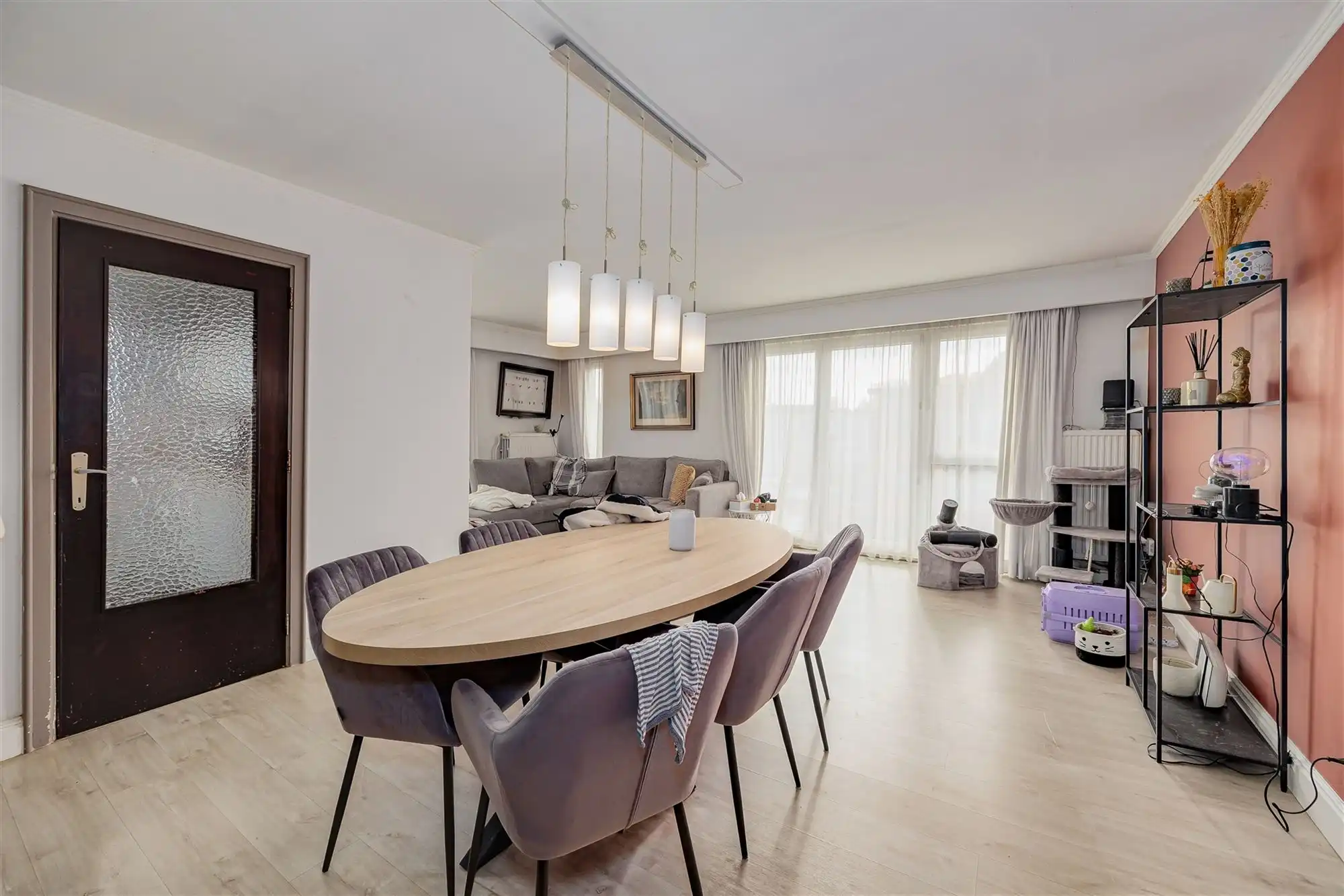 Vergund betonnen opbrengsteigendom met 3 appartementen + garagebox foto 16