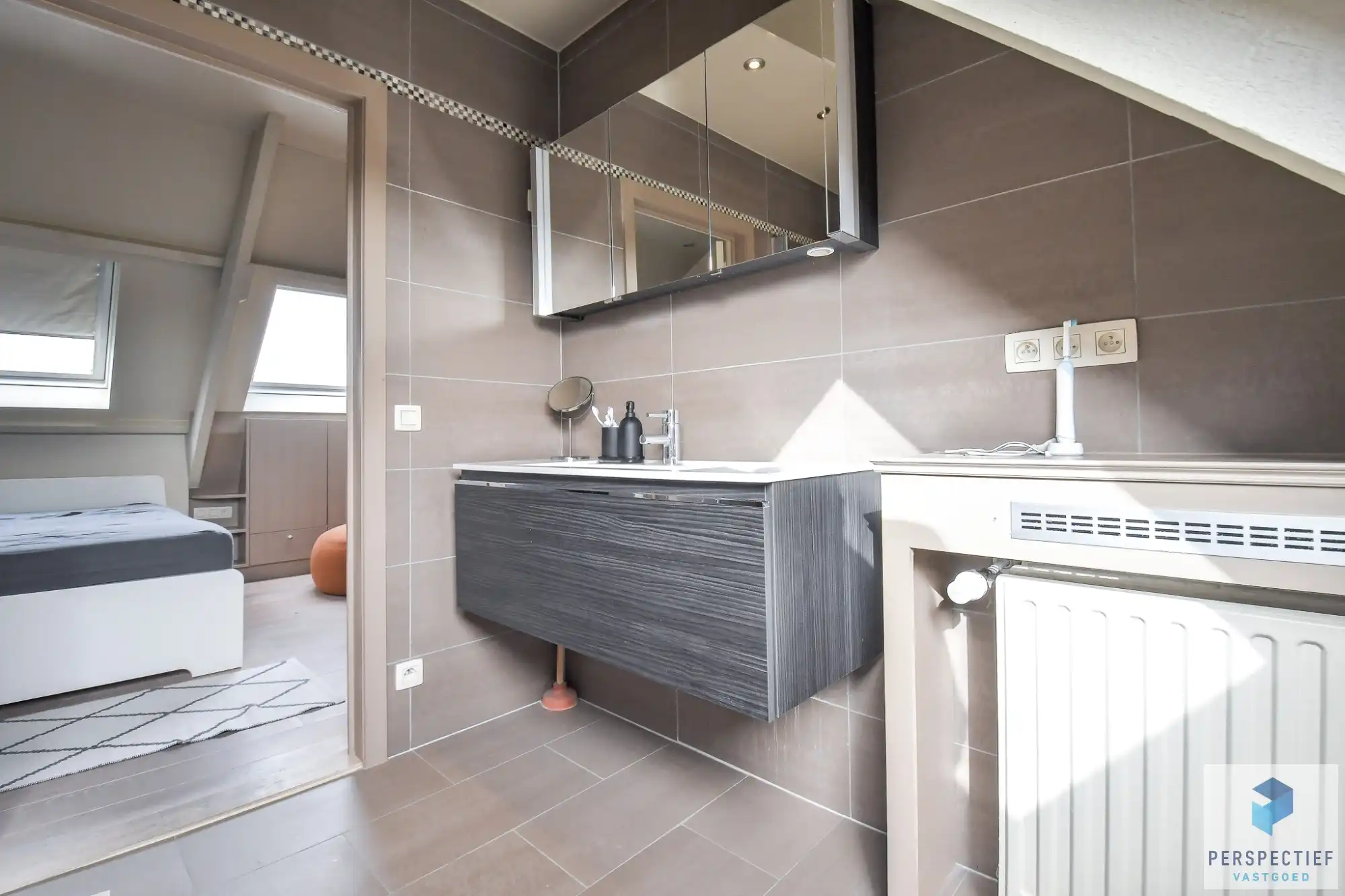 Lichtrijk appartement met 3 slaapkamers, garage en terras foto 17