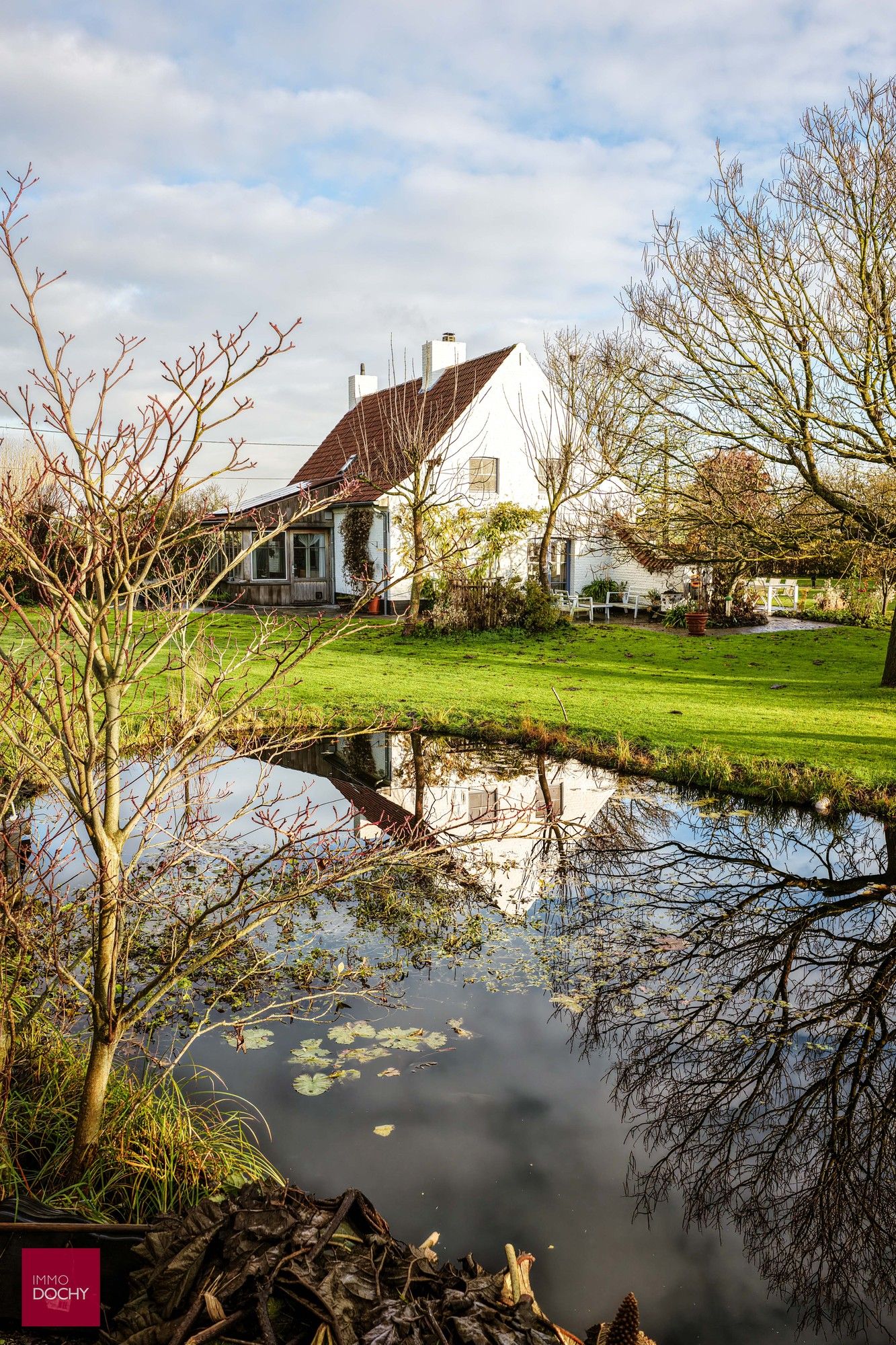 Landelijk gelegen charmante hoeve mét woonfunctie foto 7