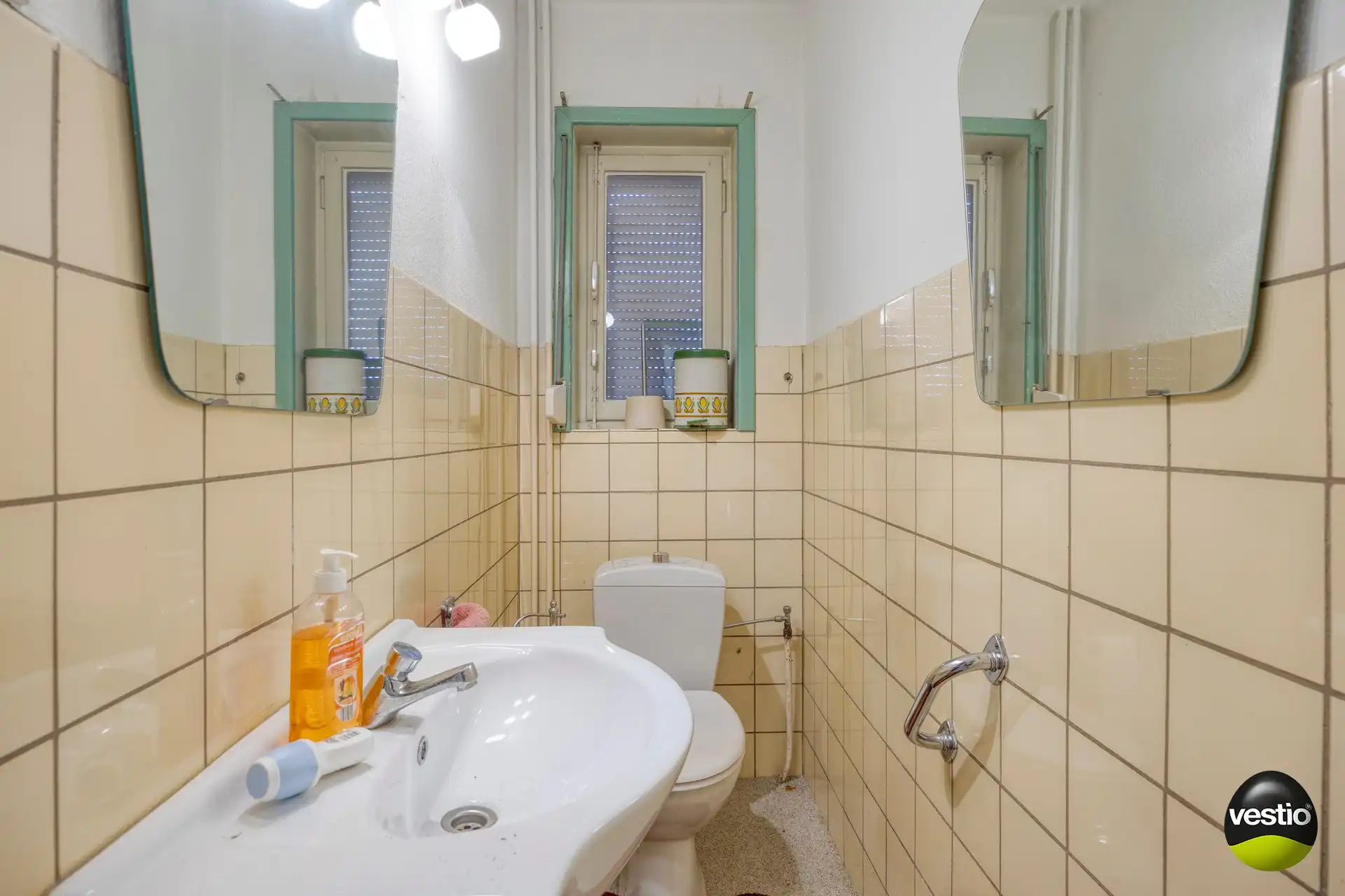 Ruime woning met 3 slaapkamers op vlot bereikbare ligging (Genkersteenweg). foto 7