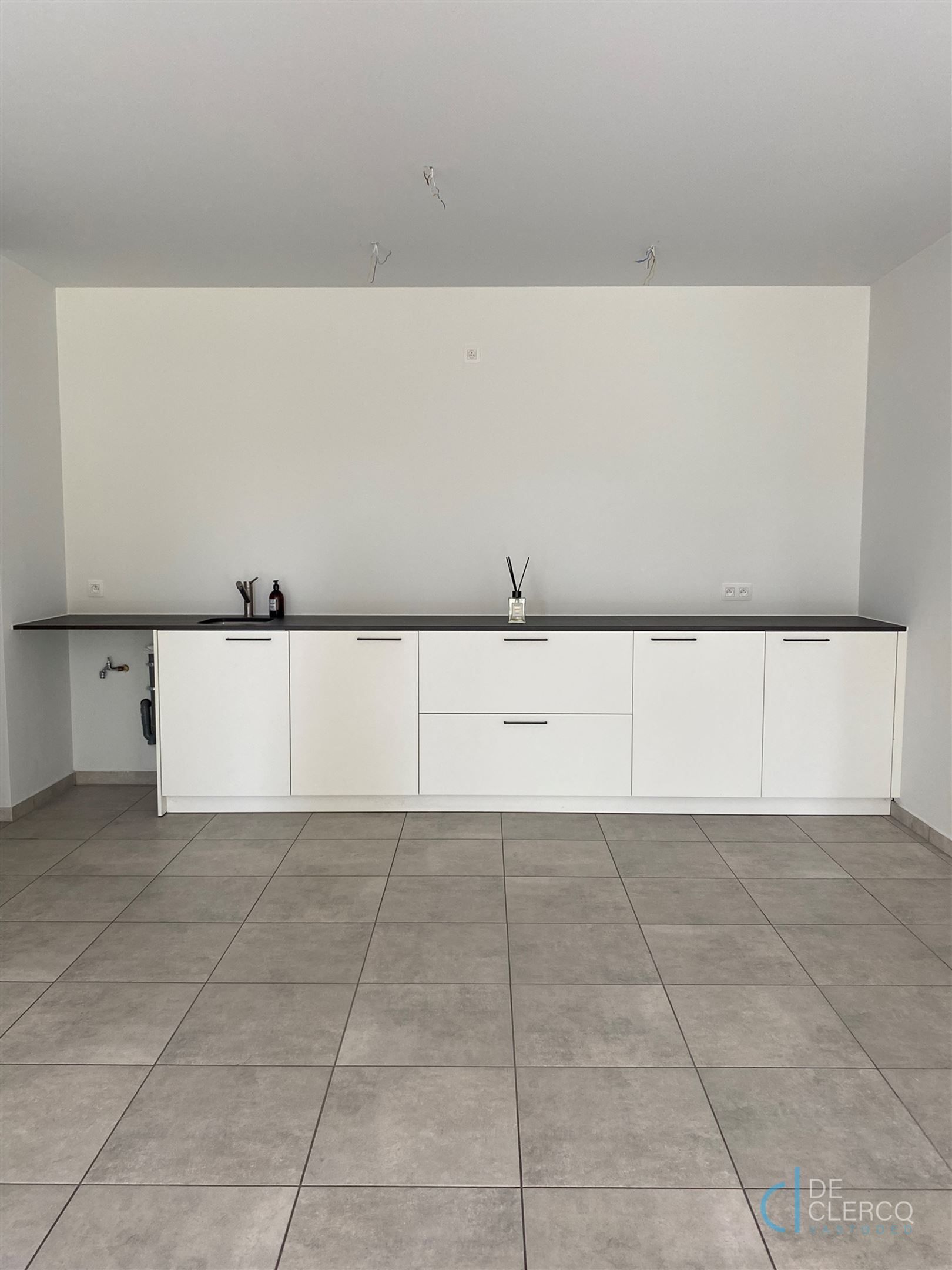 Nieuwbouw handelspand TE KOOP op toplocatie in Lochristi! foto 8