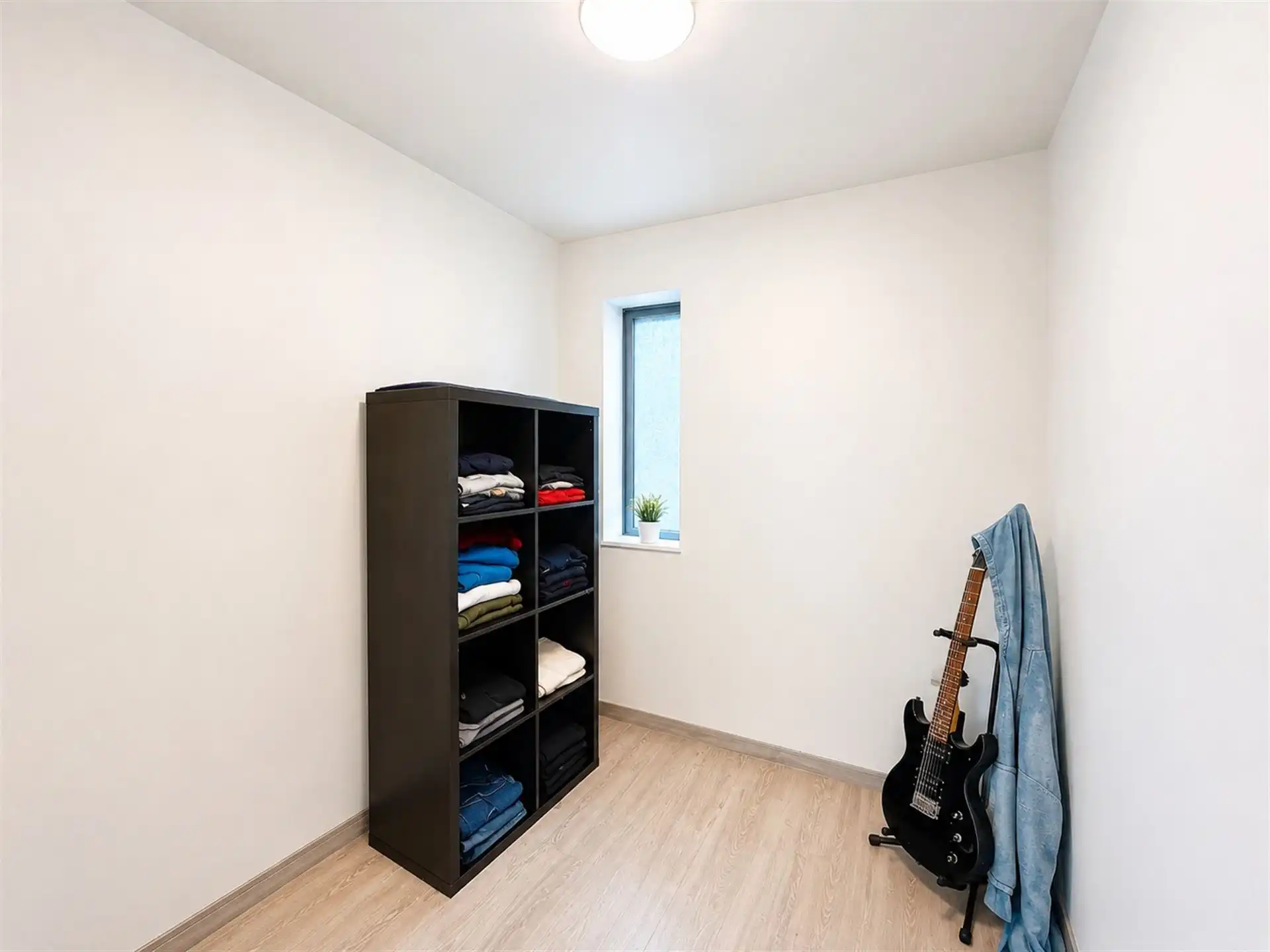Instapklaar wonen met energiezuinig comfort, verrassend veel ruimte en een zonnige tuin. foto 12