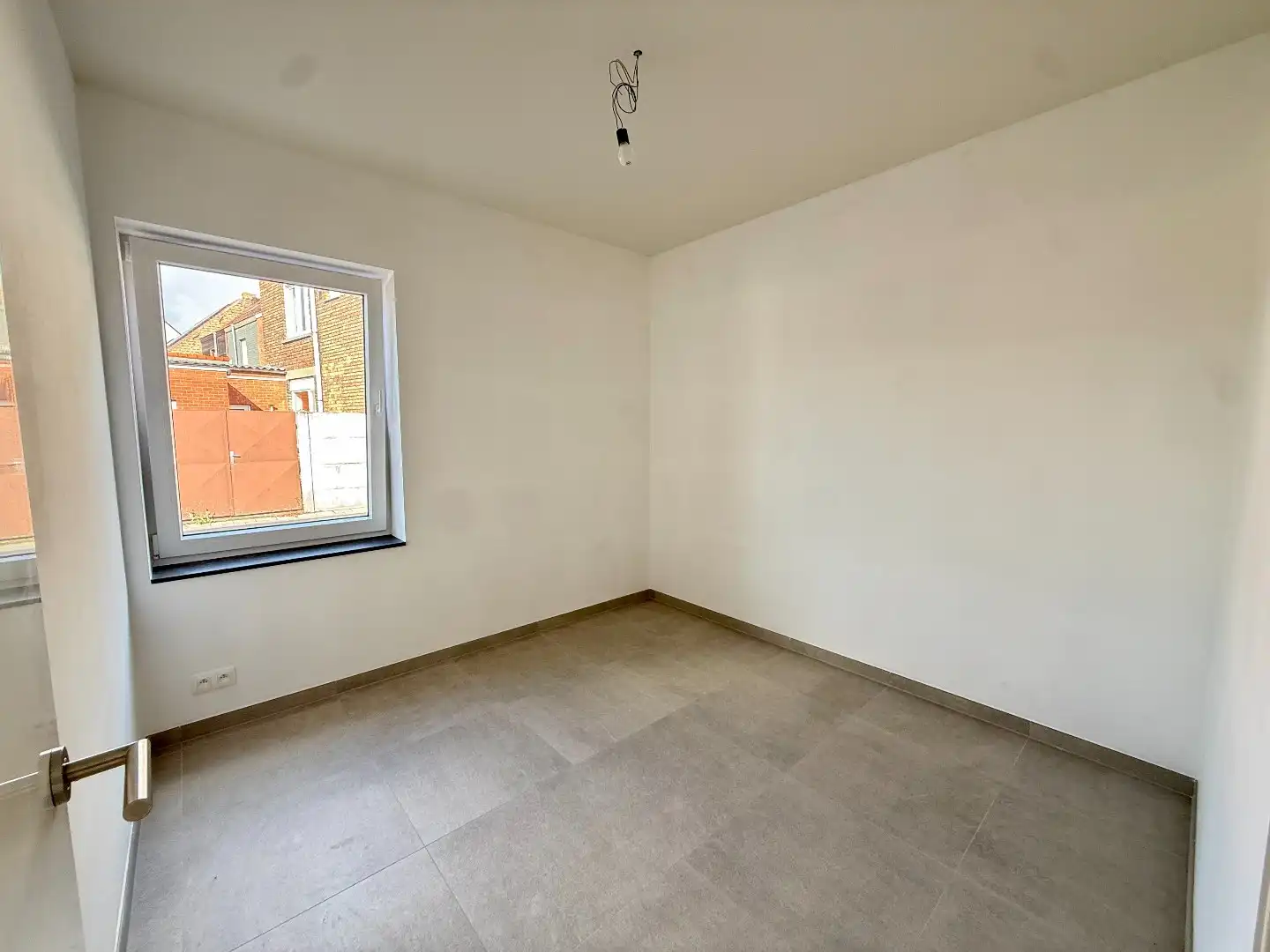 Modern, gelijkvloers nieuwbouwappartement in centrum Gistel foto 6