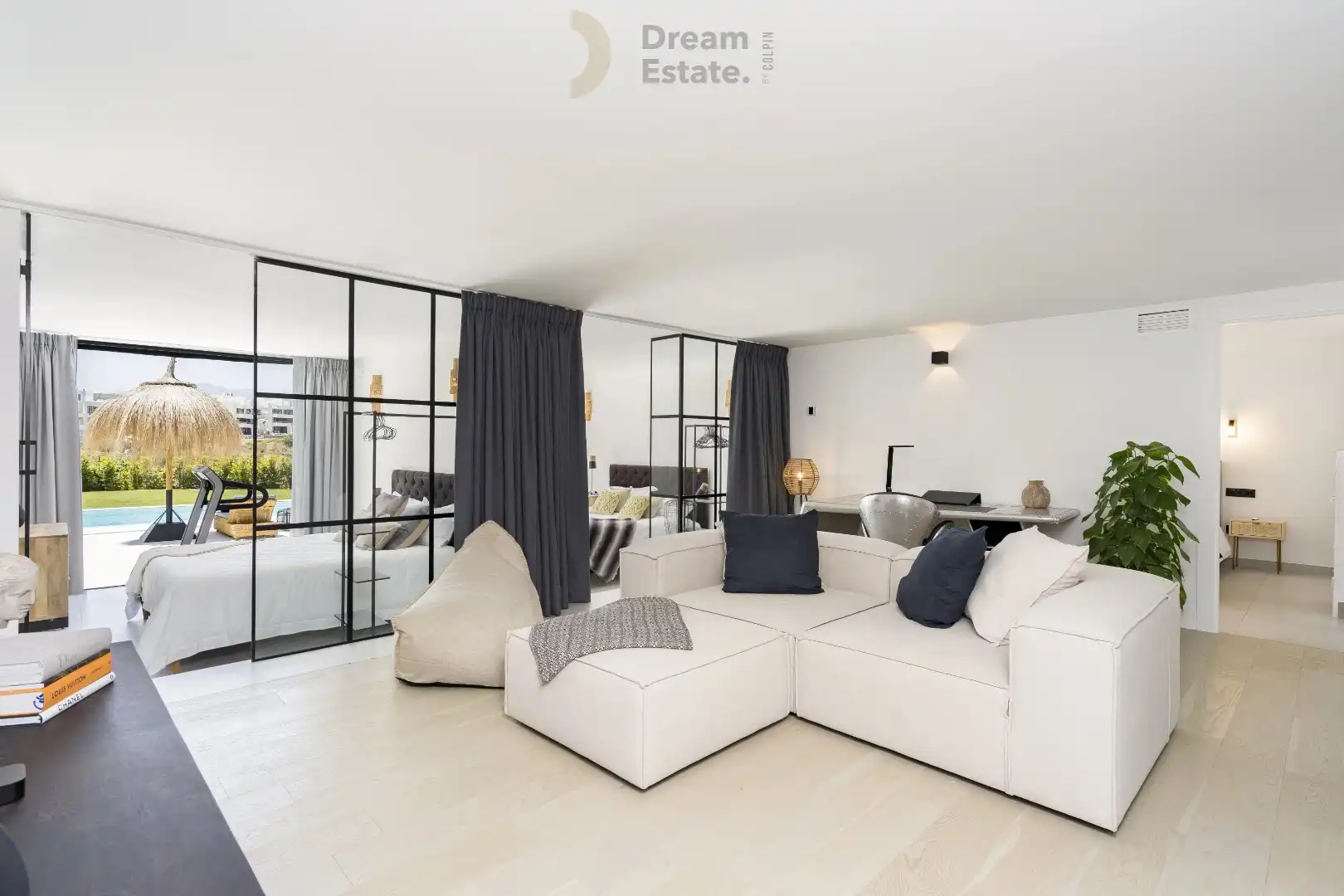 Een mooie ruime villa in de exclusieve afgesloten gemeenschap van Puerto del Capitán, Nueva Andalucia. foto 7