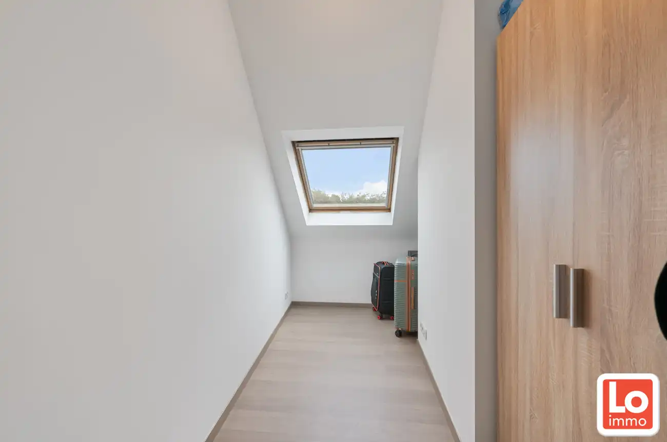 Mooi appartement met 2/3 slaapkamers, 2 badkamers en overdekte autostaanplaats in Centrum Lochristi foto 11