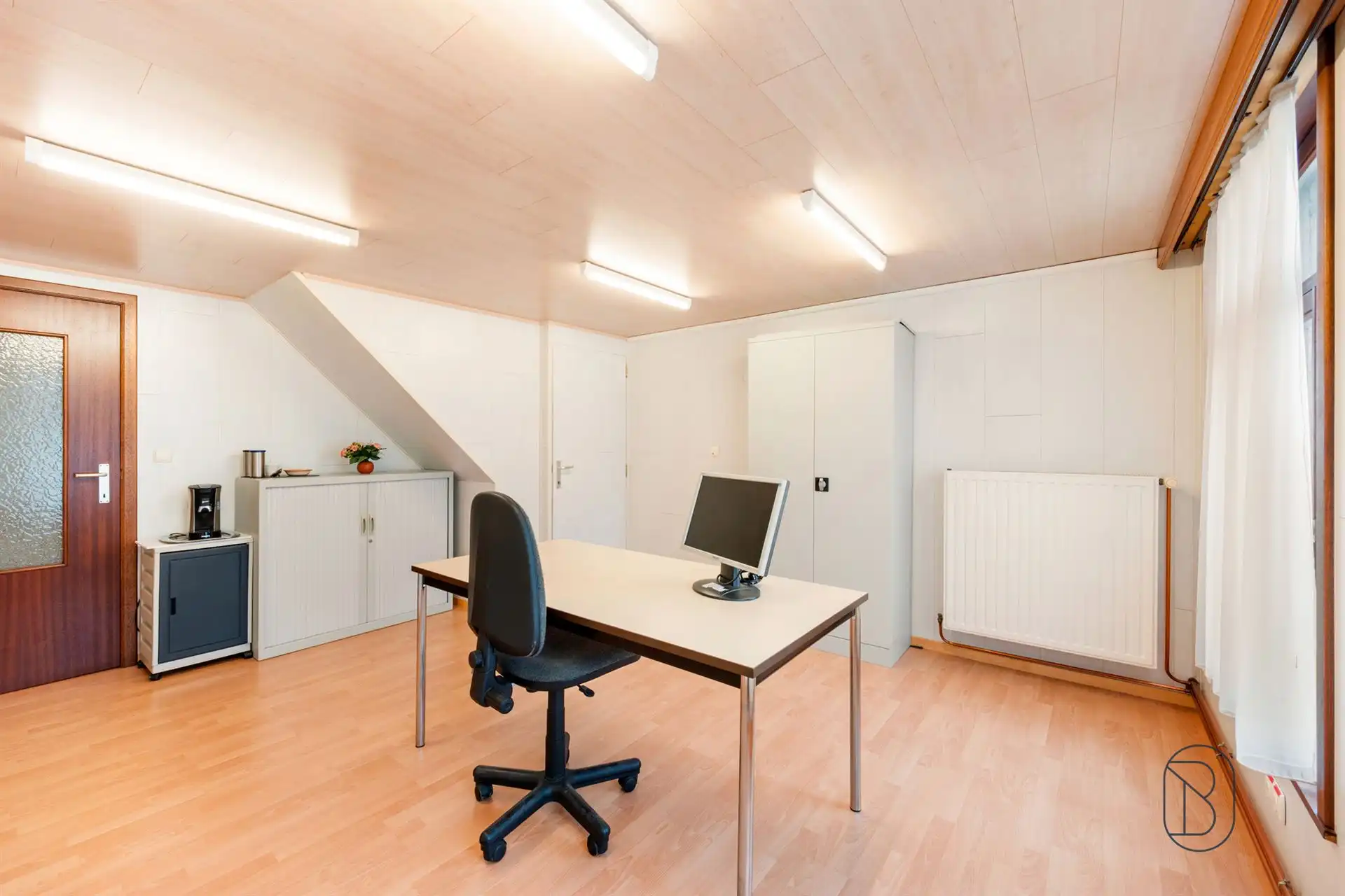Gemengd gebouw, ideaal voor een zelfstandige/investeerder! foto 14