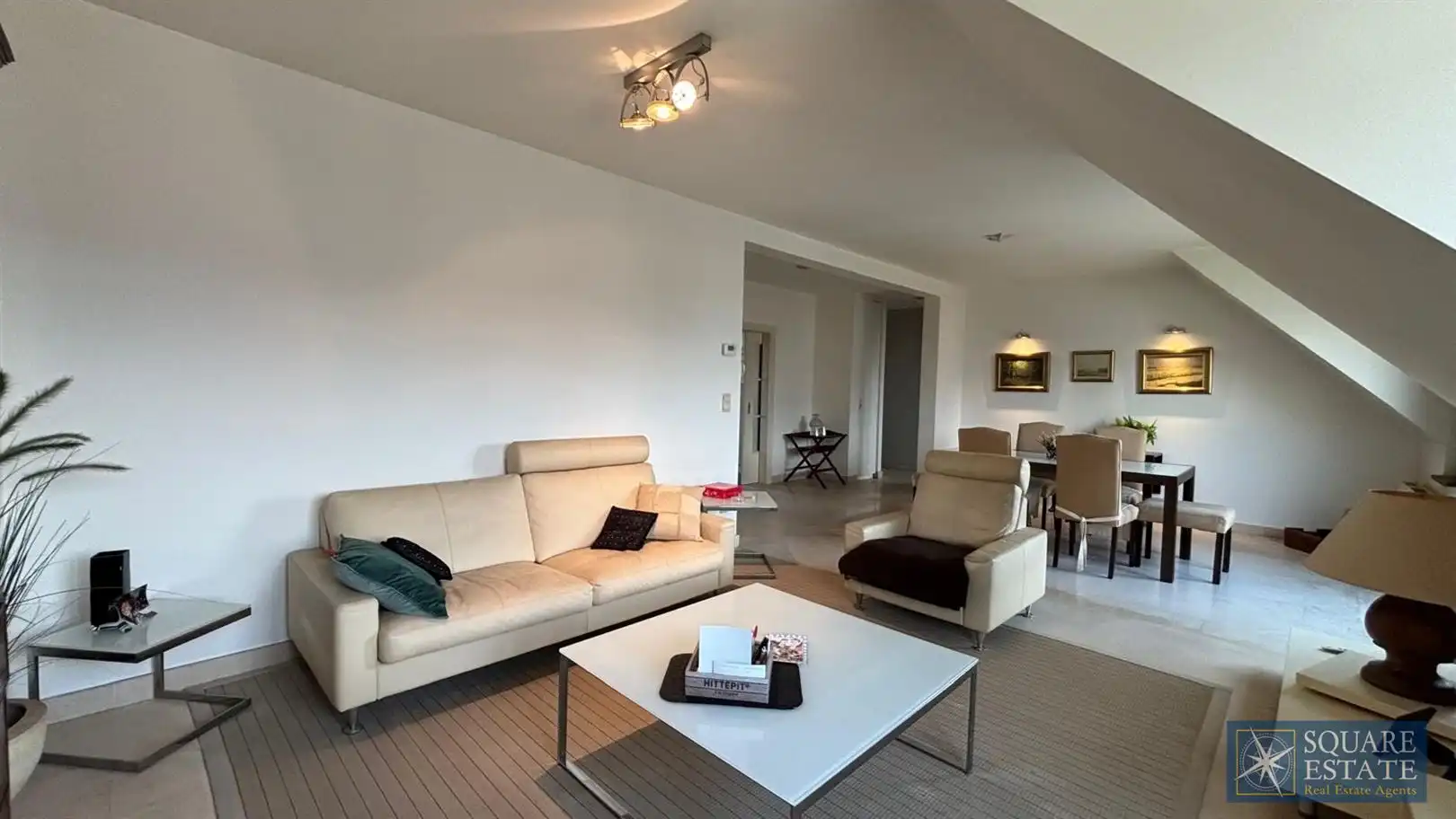 Appartement aan het marktplein  foto {{pictureIndex}}