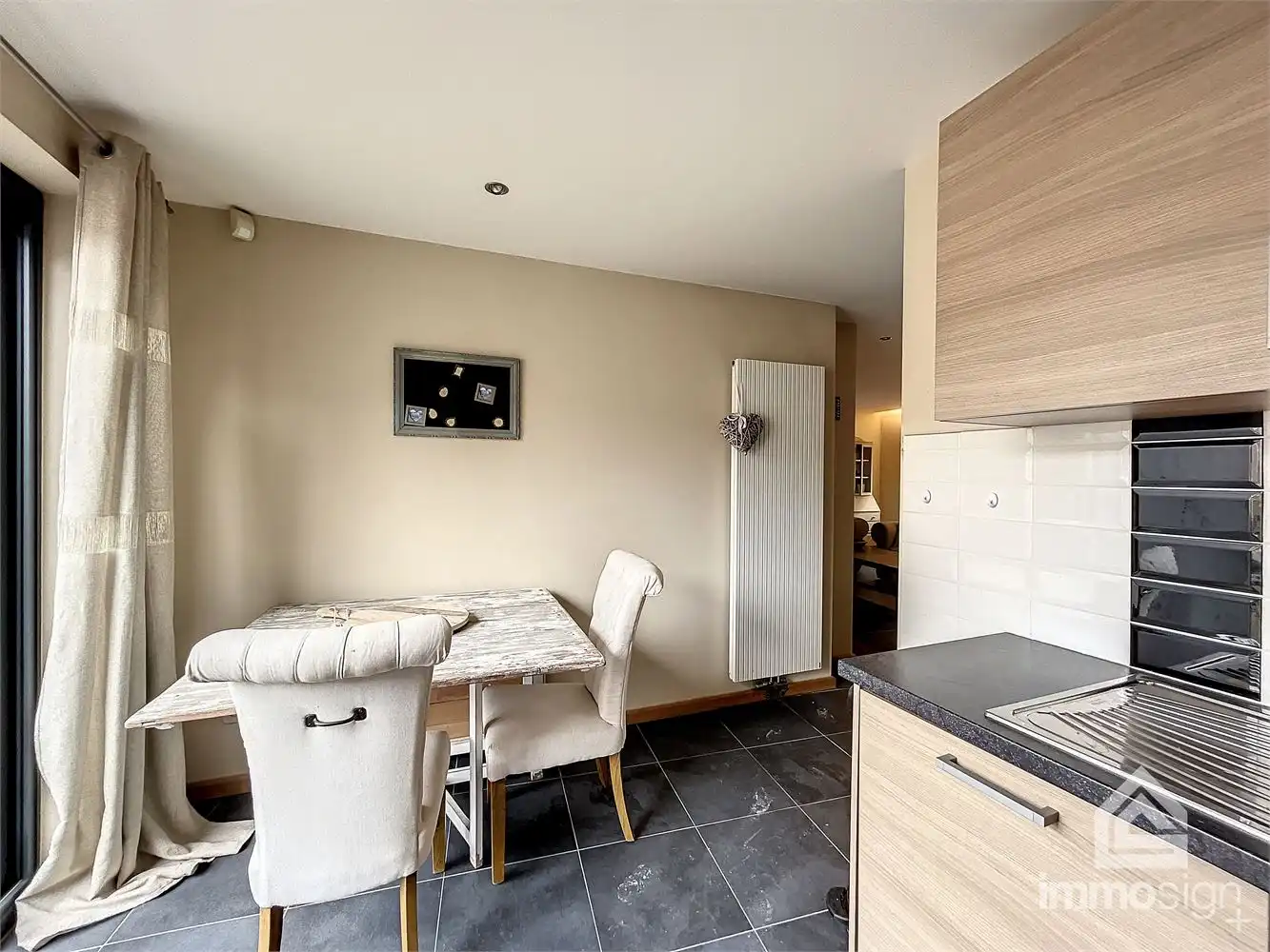 Prachtig handelspand met duplex midden in het centrum van Maaseik! foto 28