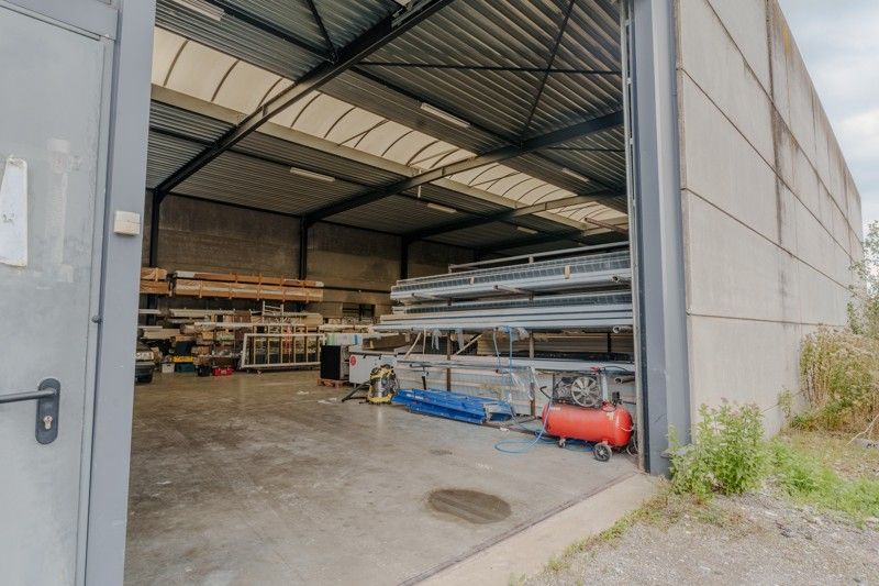 Veelzijdig industriehal van 1.280 m² op een perceel van 33a71ca. foto 12