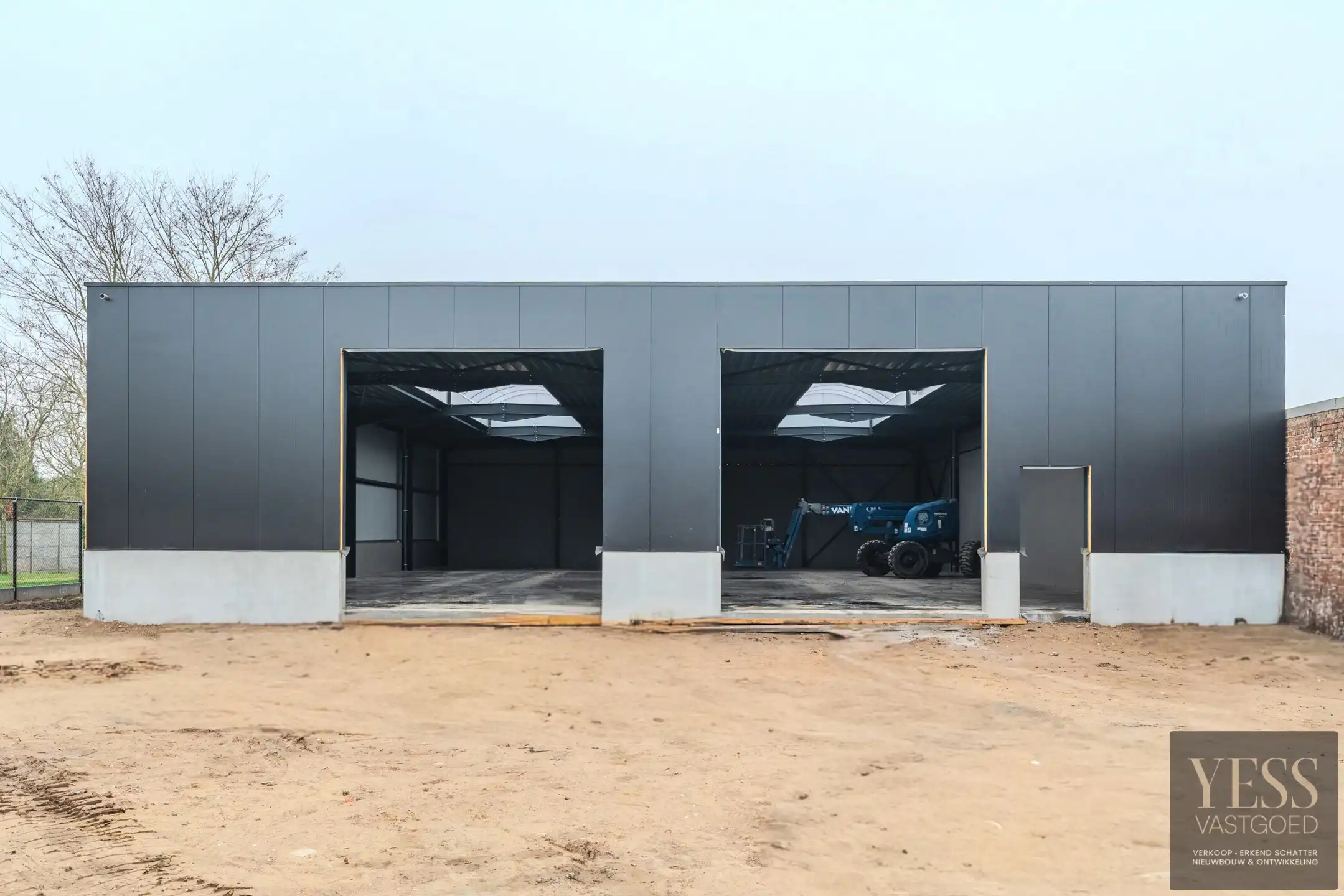 Loods + staanplaats (Geen WVI) foto {{pictureIndex}}