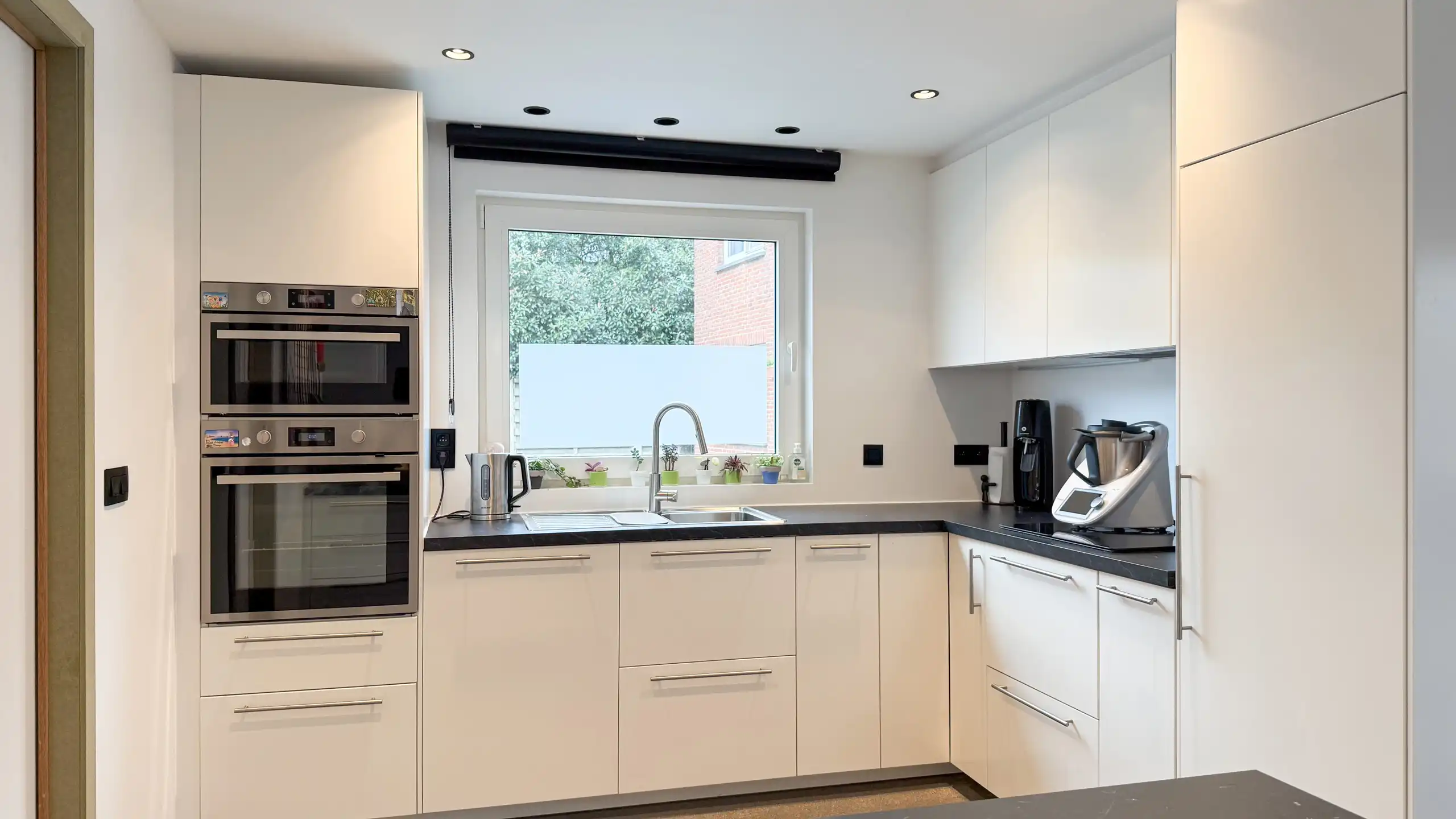 Gerenoveerde woning met veel ruimte en 6 slaapkamers! foto 11