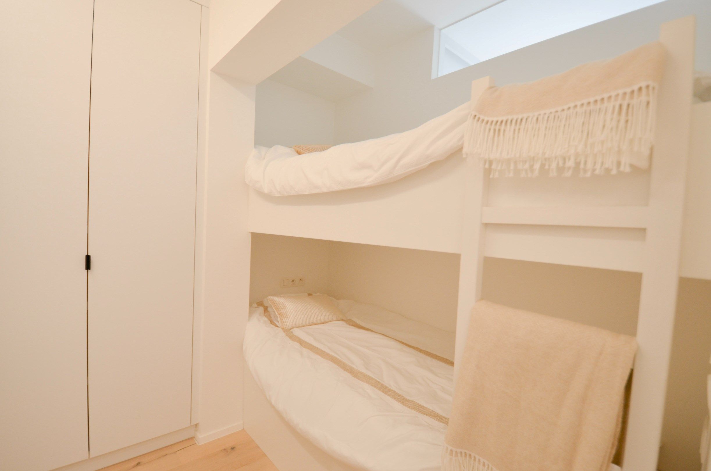 Stijlvol, recent gerenoveerd appartement met frontaal zeezicht. foto 16