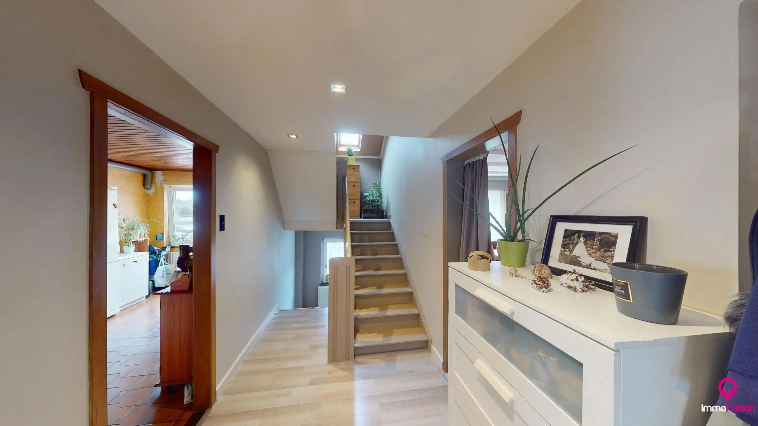 Danszaal 600m² + vergunde woonst in het bruisende Zonhoven! foto 23