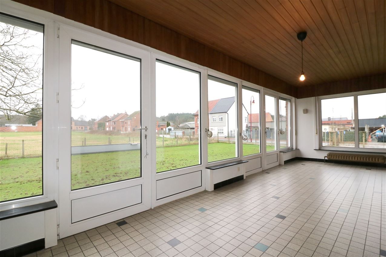 Mooie villawoning met 4 slpk., tuin en garage foto 10