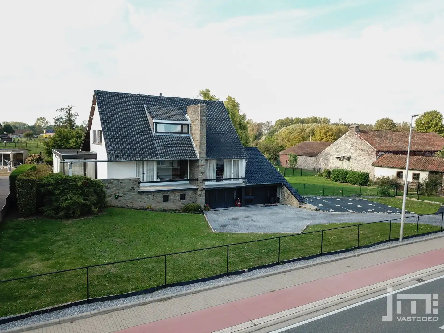 Ruime gezinswoning op perceel van 48 are foto 2