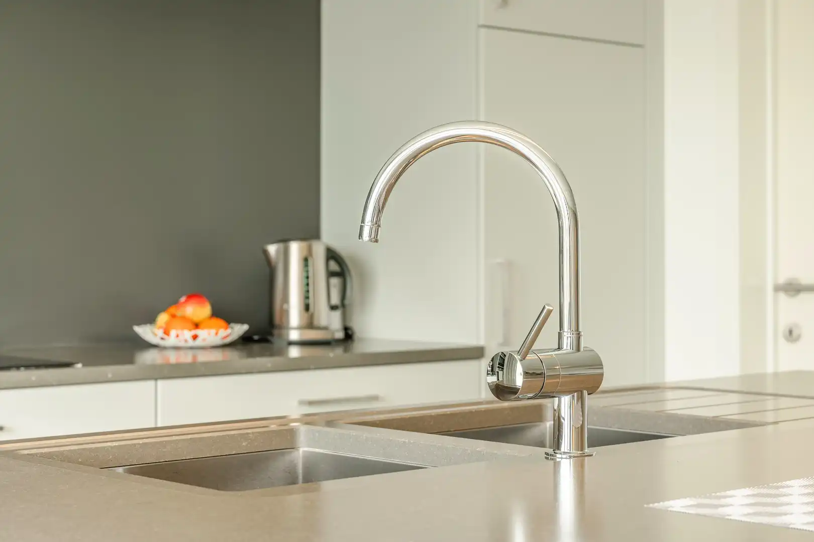 Instapklaar en modern appartement met garage foto 10