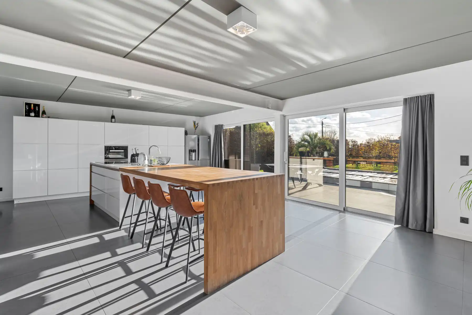 Moderne en exclusieve villa met 4 slpk, zwembad en wellness foto 5