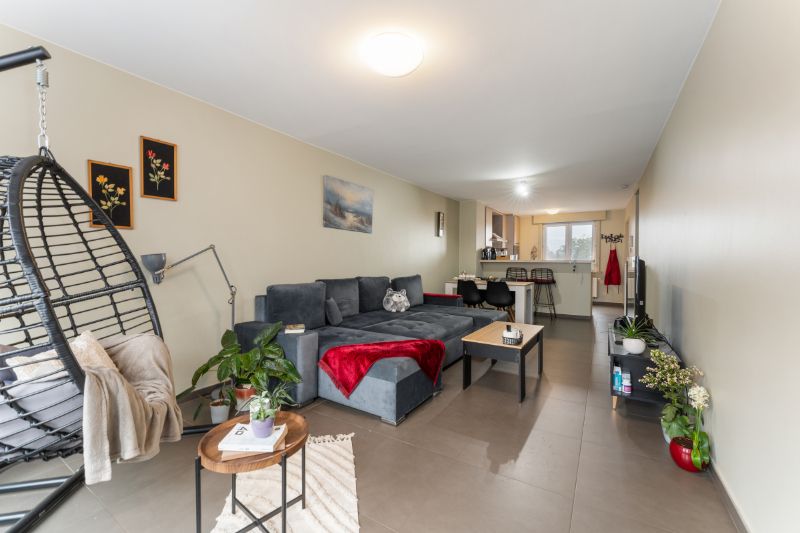 Genoveerd appartementsgebouw met drie appartementen en handelsruimte foto 15
